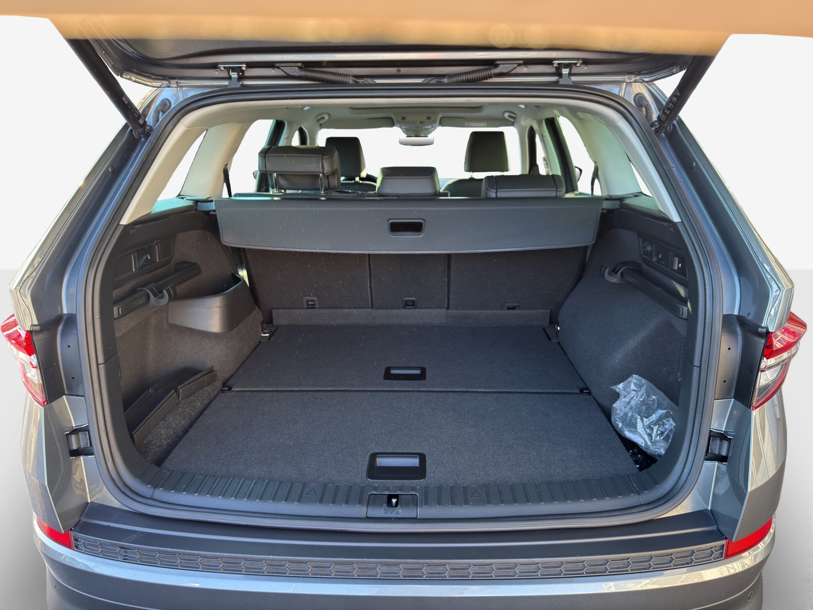 SKODA Kodiaq 2.0 TSI 4x4 Style-image-12