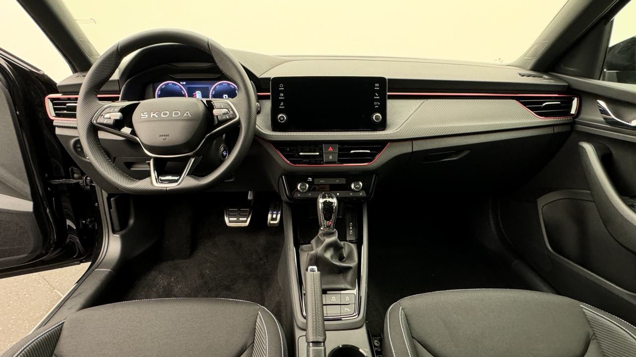 SKODA Kamiq 1.0 TSI Monte Carlo DSG-image-5