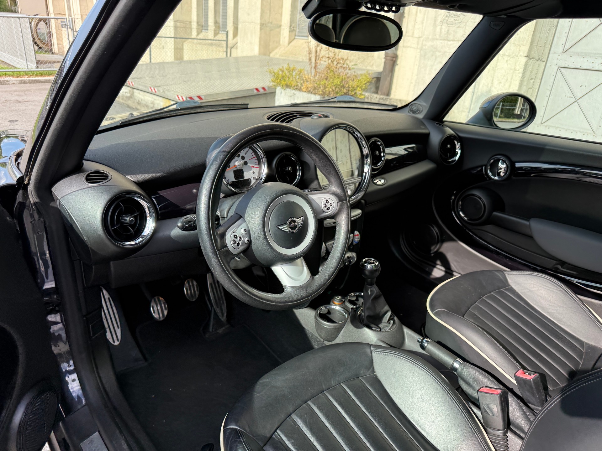 MINI Cooper S Steptronic-image-5