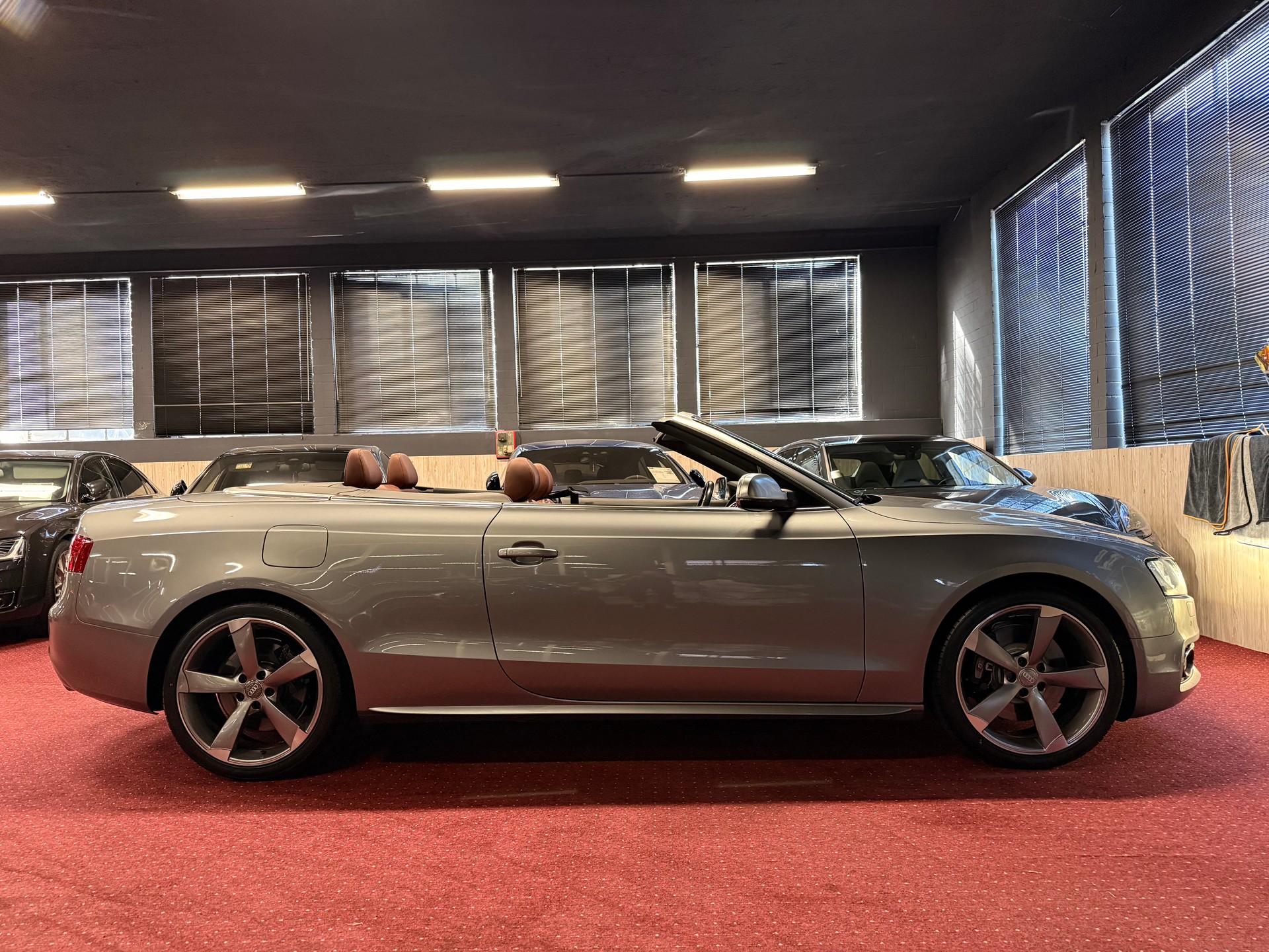 AUDI S5 Cabrio 3.0 TFSI quattro S-tronic / ** Frisch ab MFK & Service **-image-4