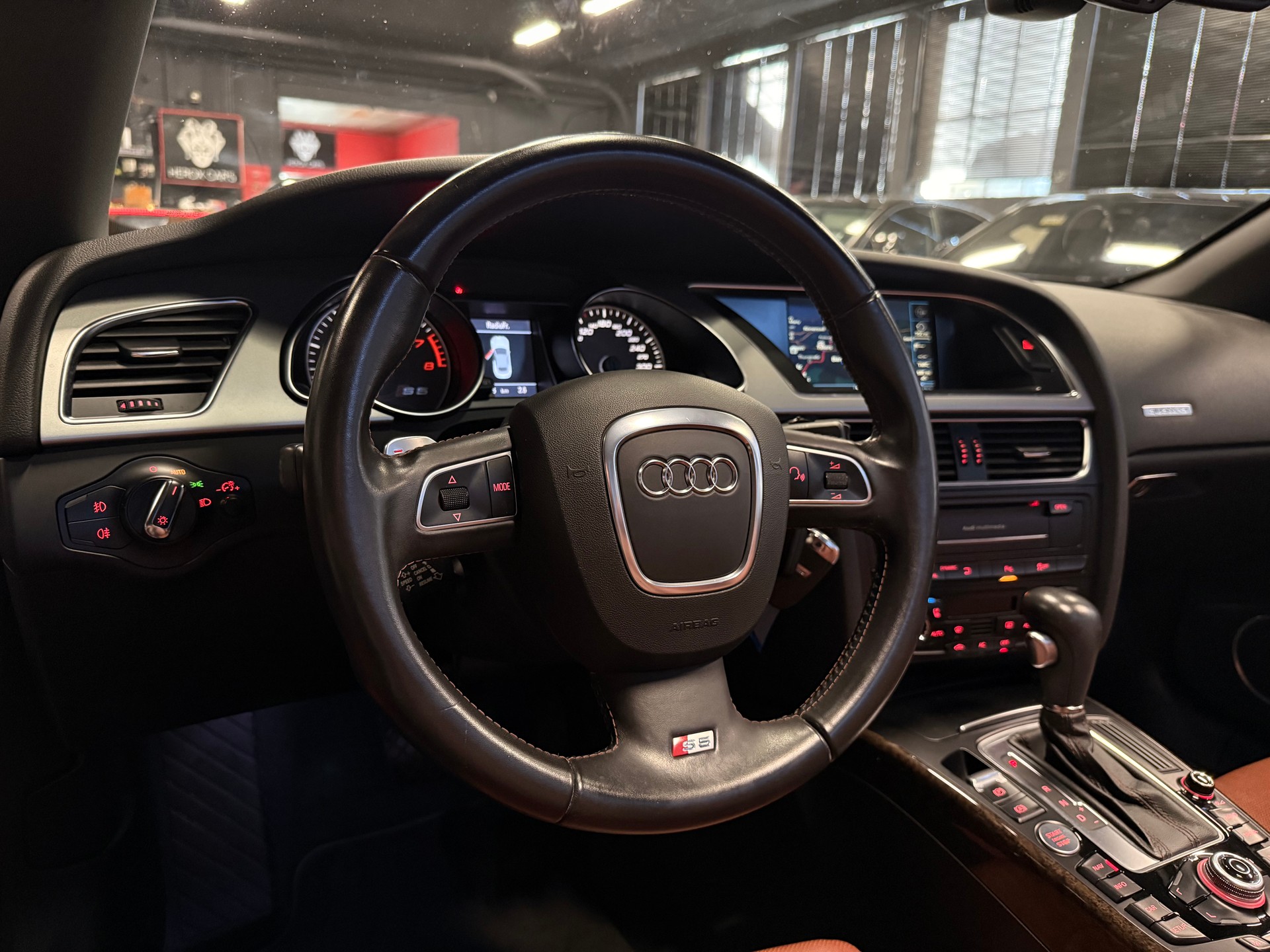 AUDI S5 Cabrio 3.0 TFSI quattro S-tronic / ** Frisch ab MFK & Service **-image-16