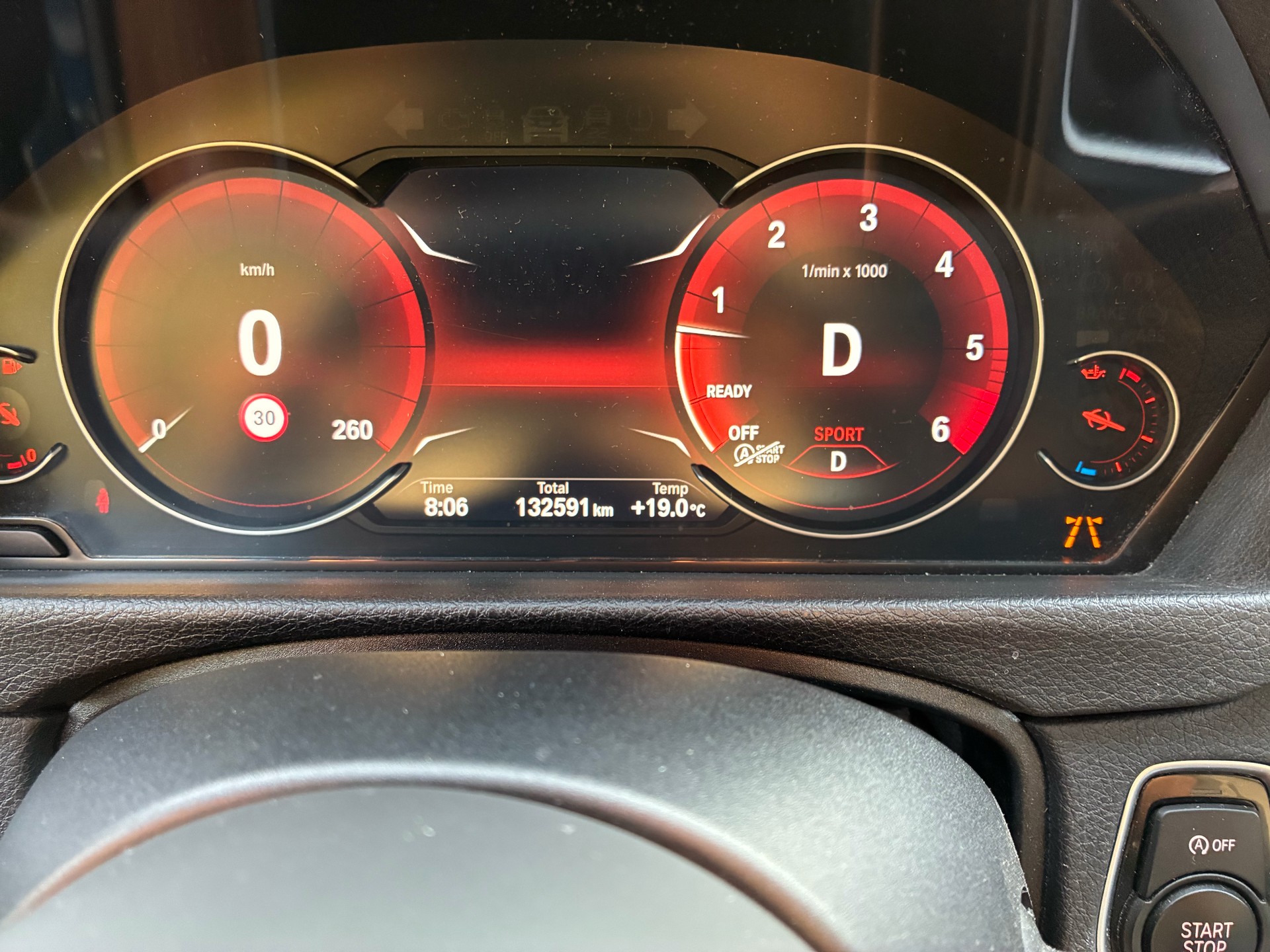 BMW 335d xDrive-image-10