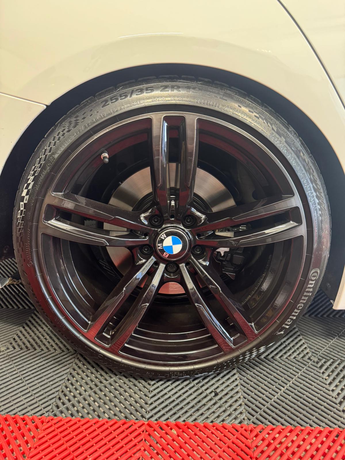 BMW 330d xDrive Touring Sport Line Steptronic-image-3