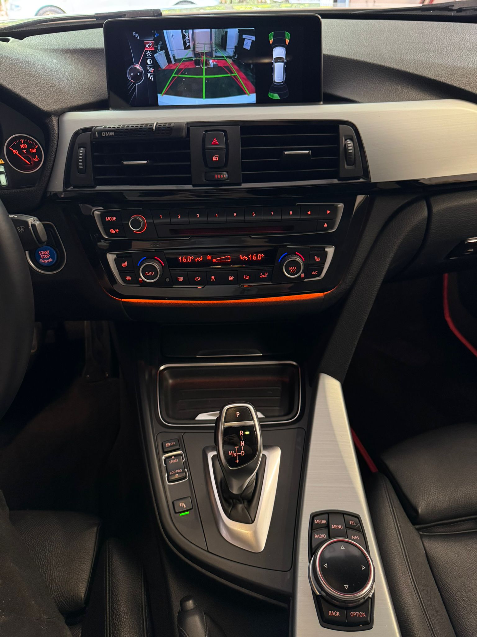 BMW 330d xDrive Touring Sport Line Steptronic-image-7