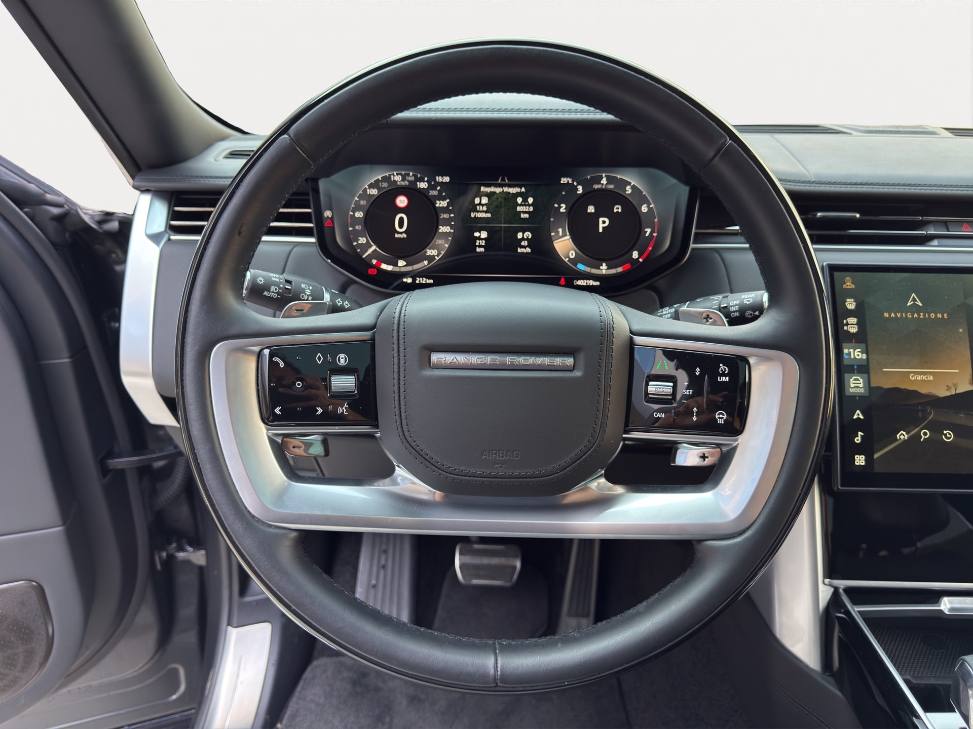 LAND ROVER Range Rover P530 4.4 V8 Autobiography Automatic-image-9