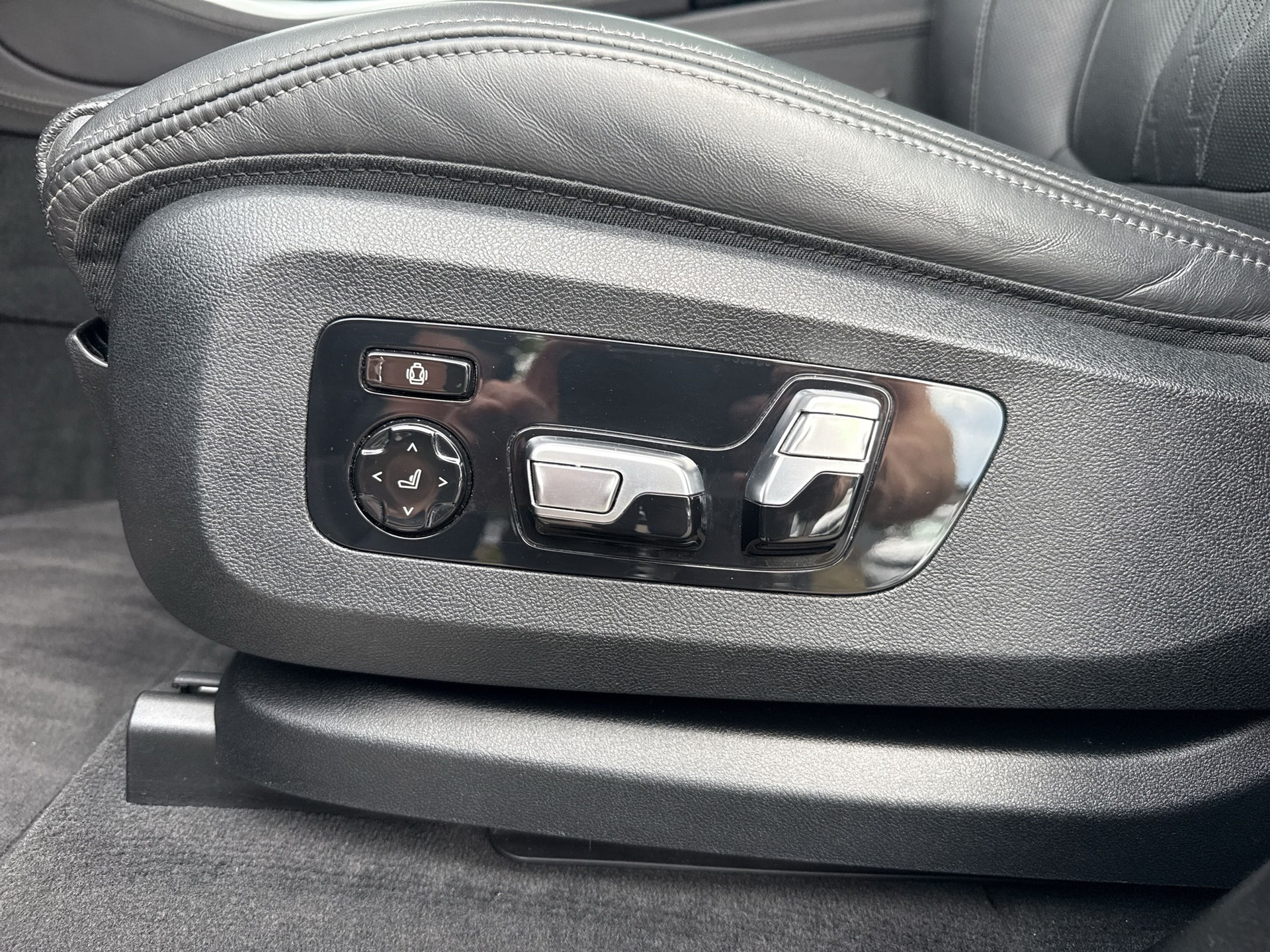 BMW X5 xDrive45e M Sport Steptronic-image-18