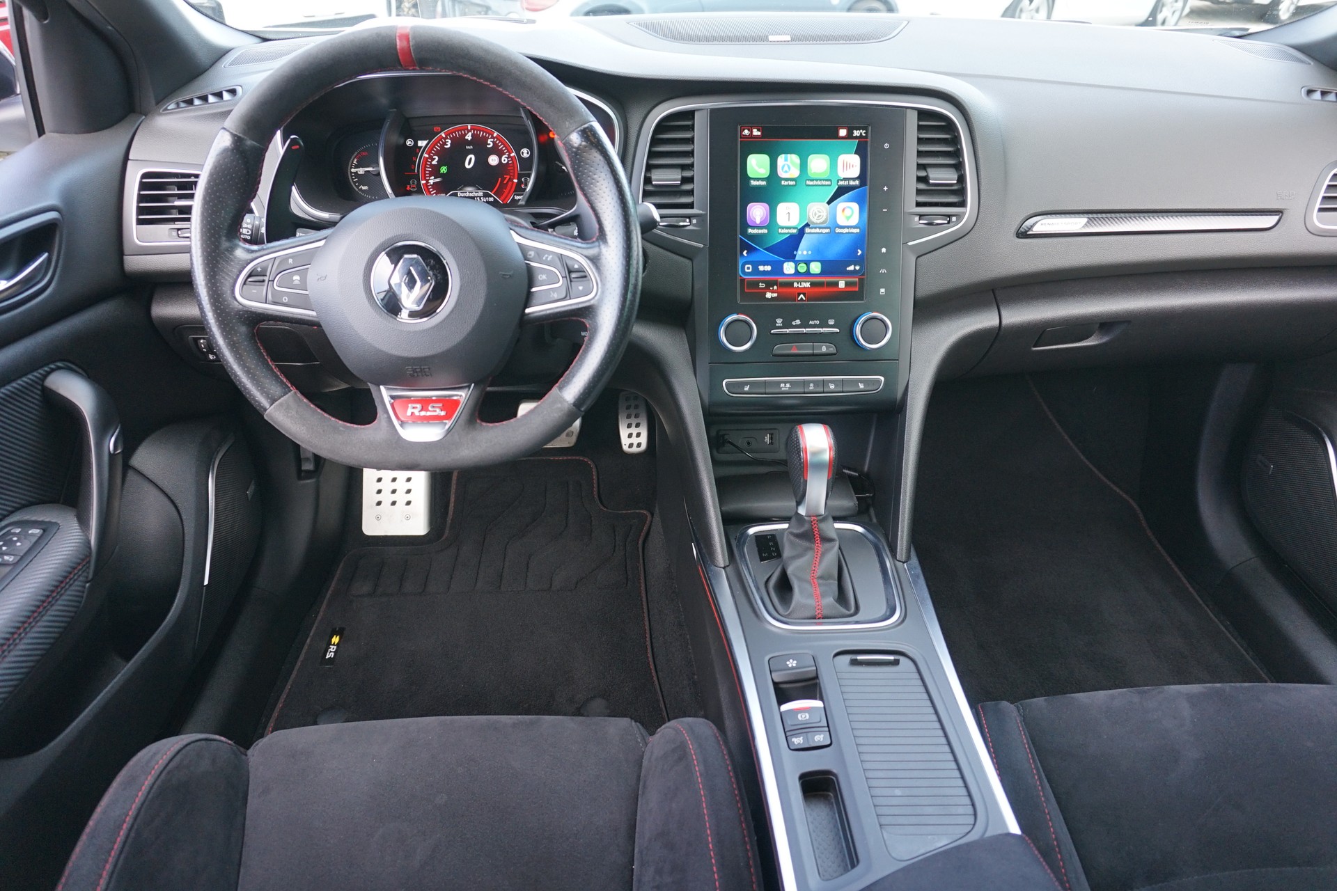 RENAULT Mégane Trophy 300-image-11