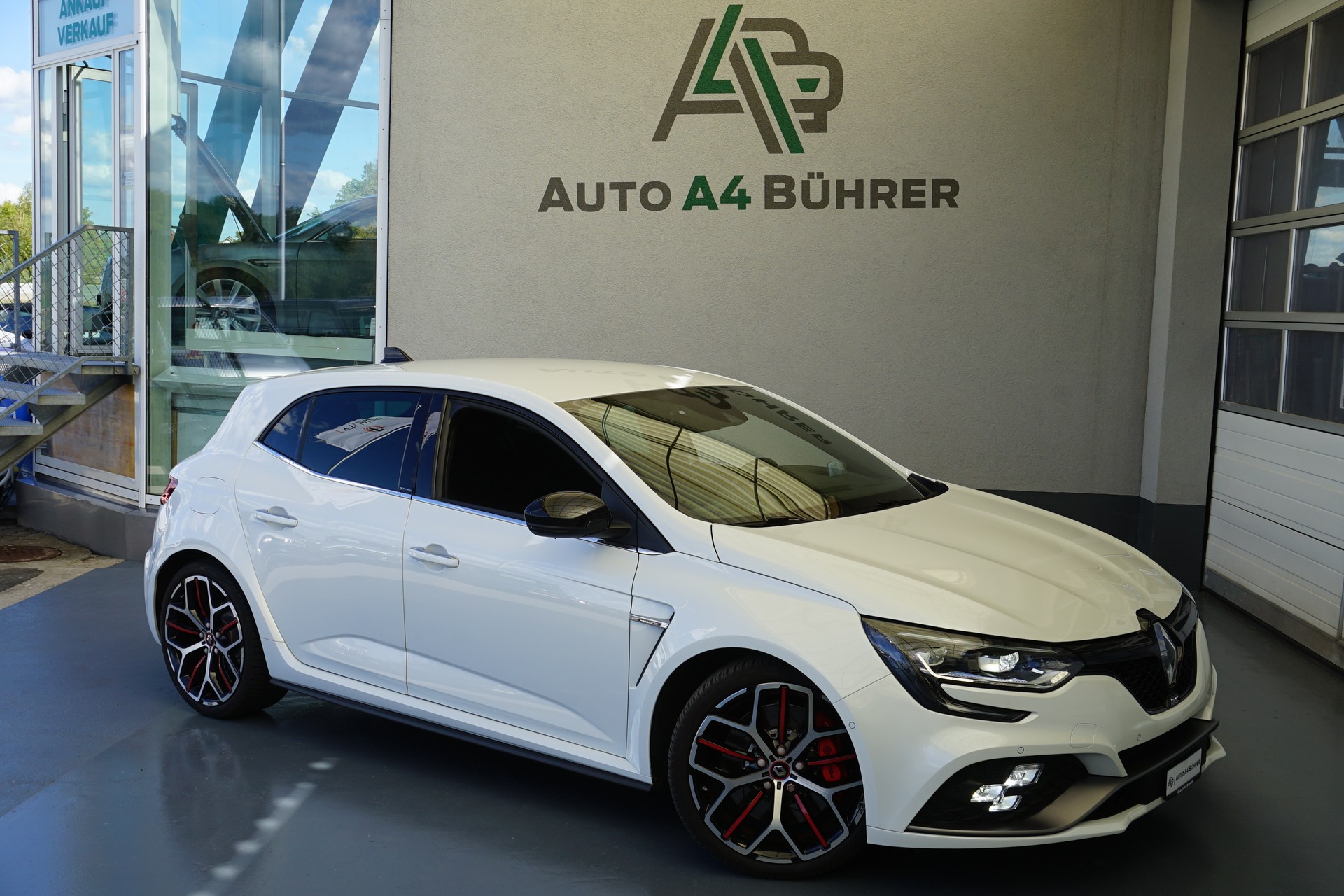 RENAULT Mégane Trophy 300-showroom-element-1