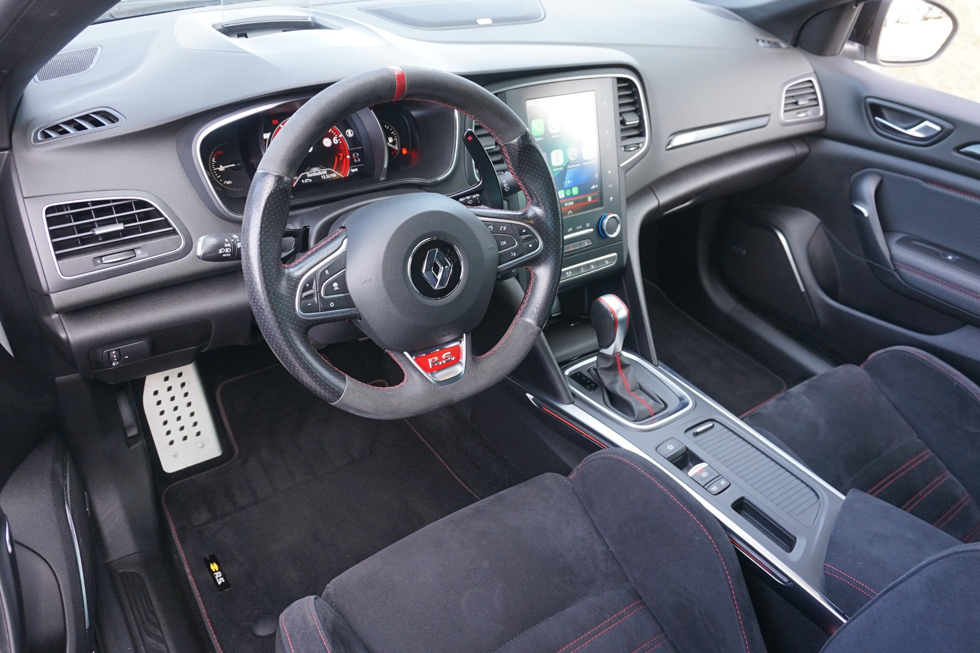 RENAULT Mégane Trophy 300-image-17