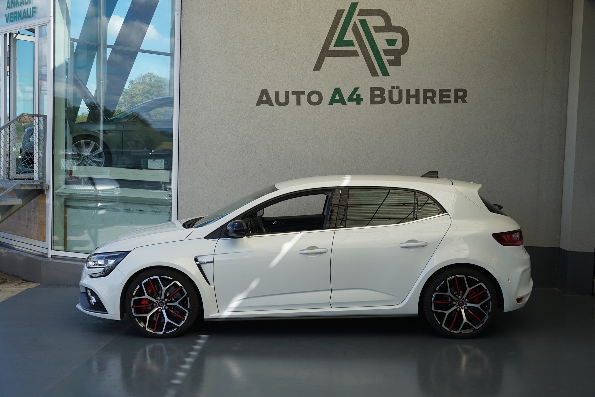 RENAULT Mégane Trophy 300