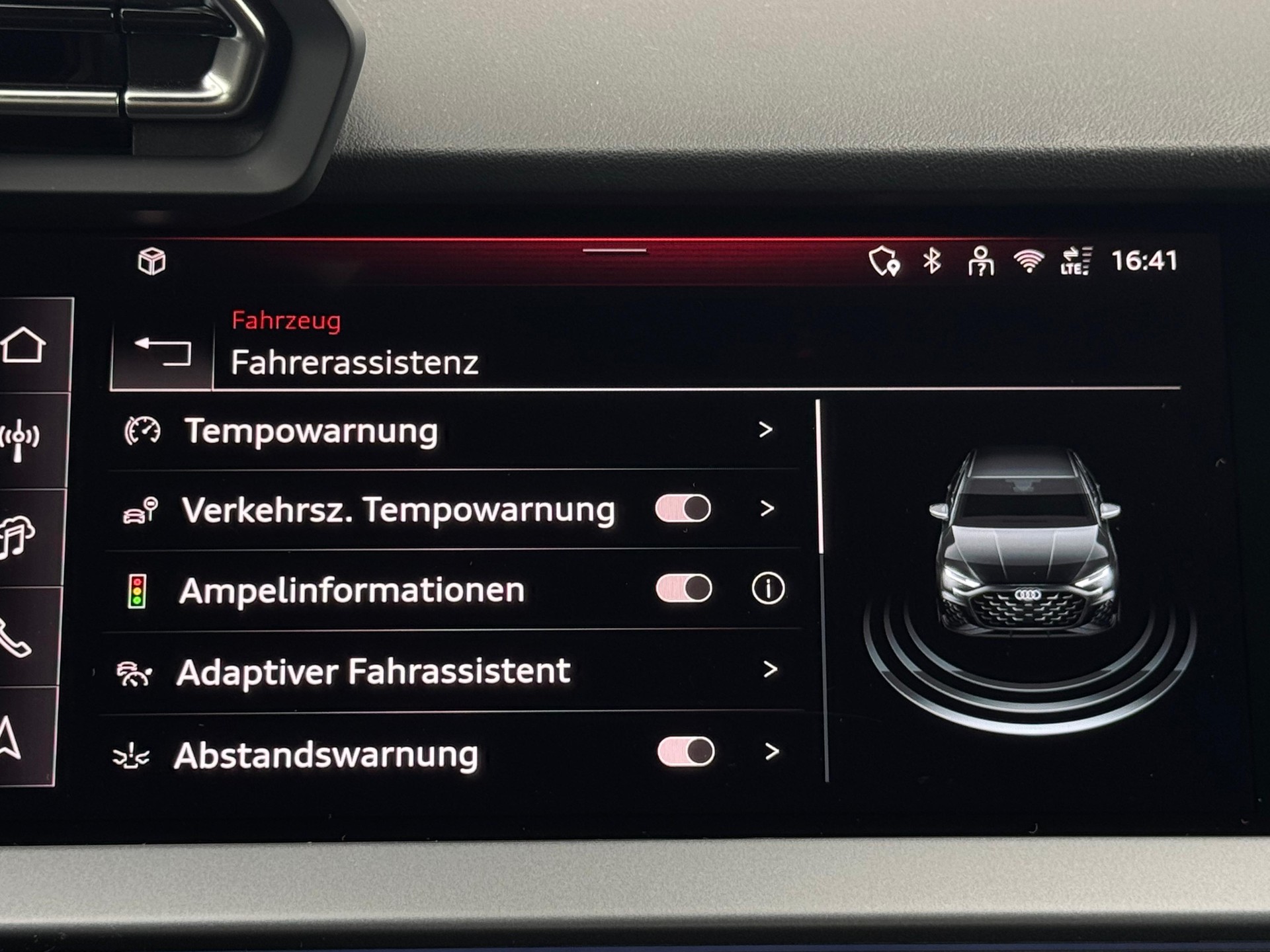 AUDI S3 Limousine TFSI quattro S-tronic-image-21