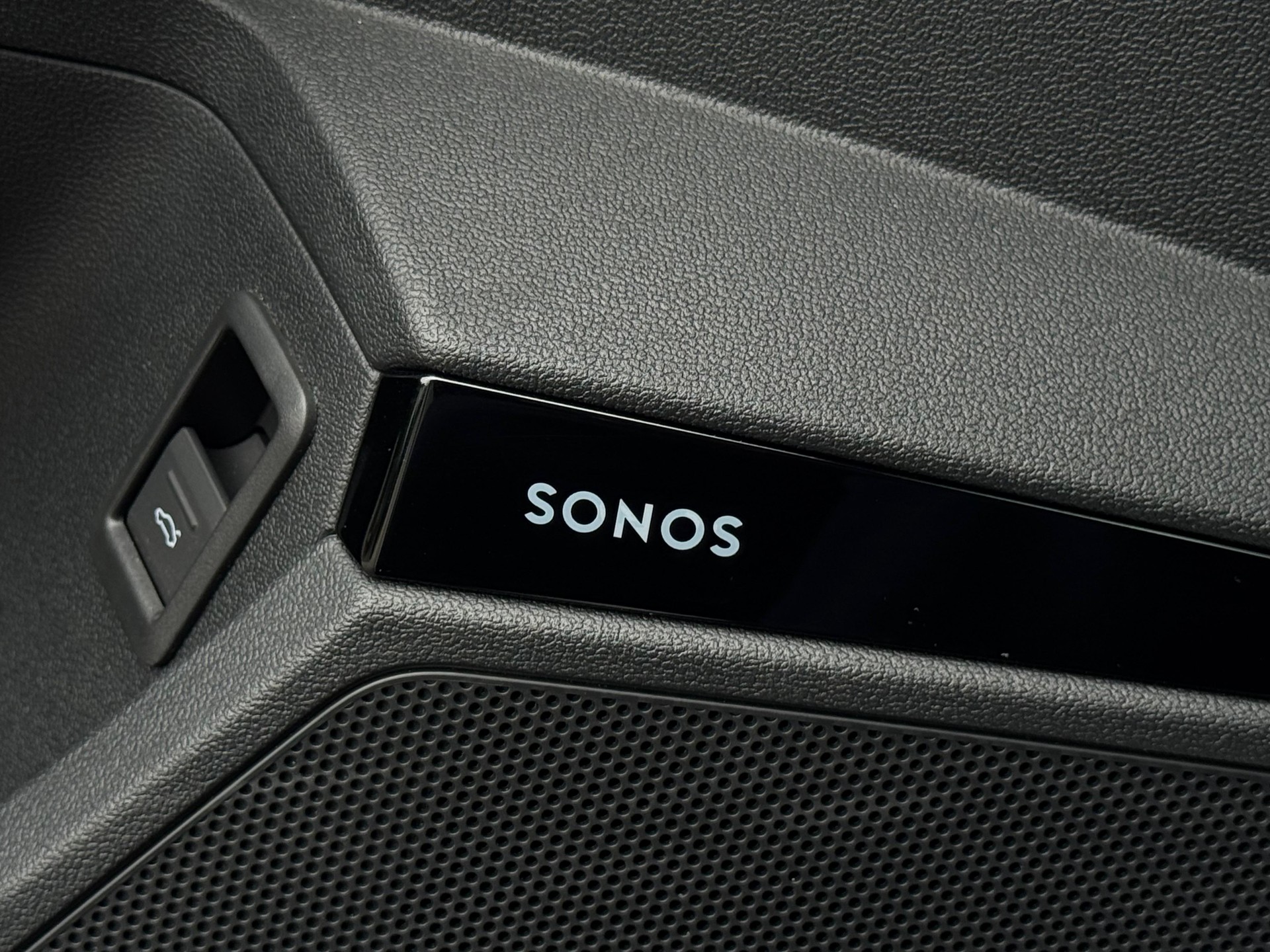 AUDI S3 Limousine TFSI quattro S-tronic-image-18