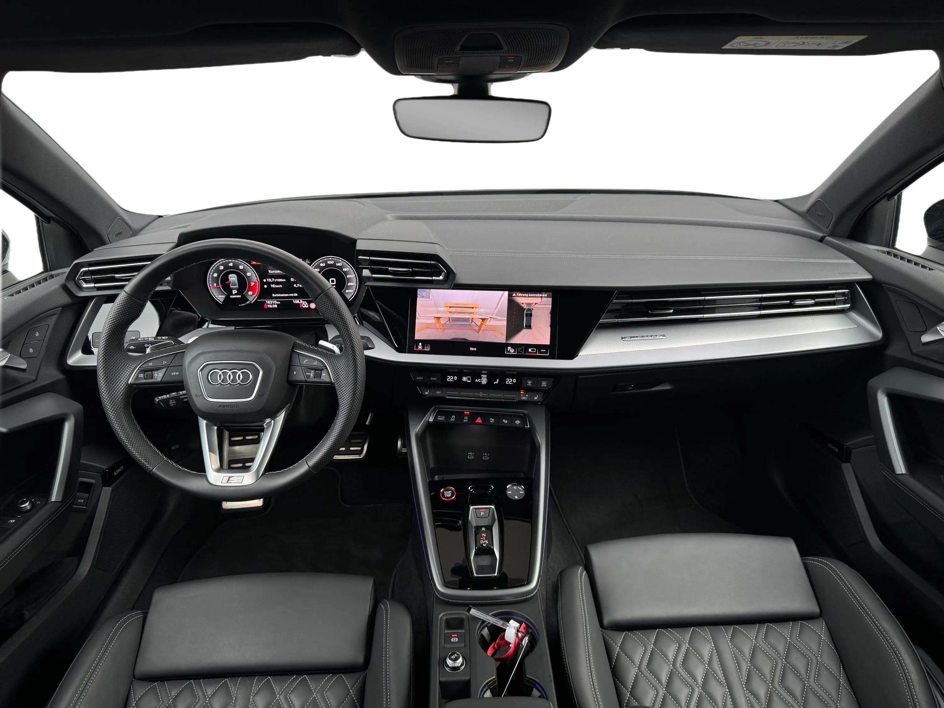 AUDI S3 Limousine TFSI quattro S-tronic-image-9