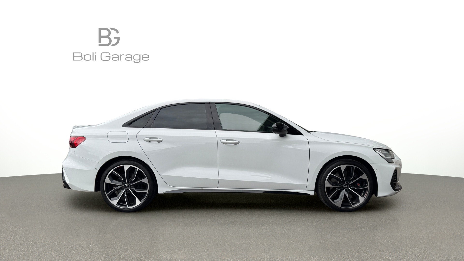 AUDI S3 Limousine TFSI quattro S-tronic-image-5