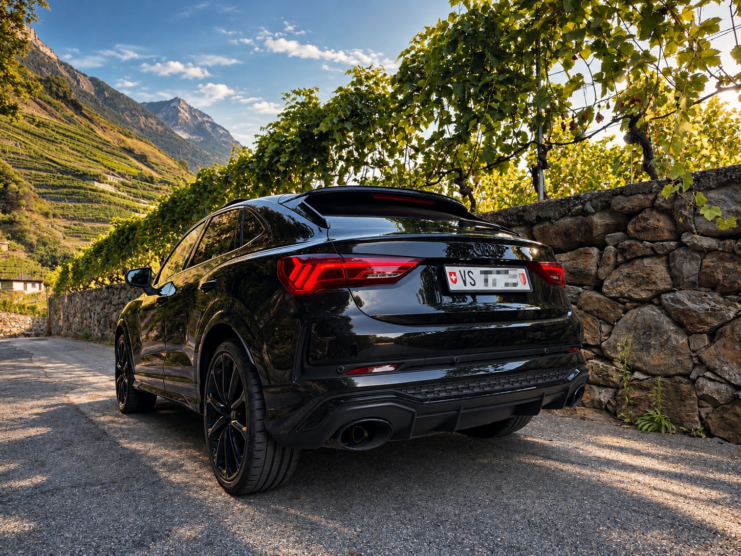 AUDI RS Q3 Sportback quattro S tronic-image-1