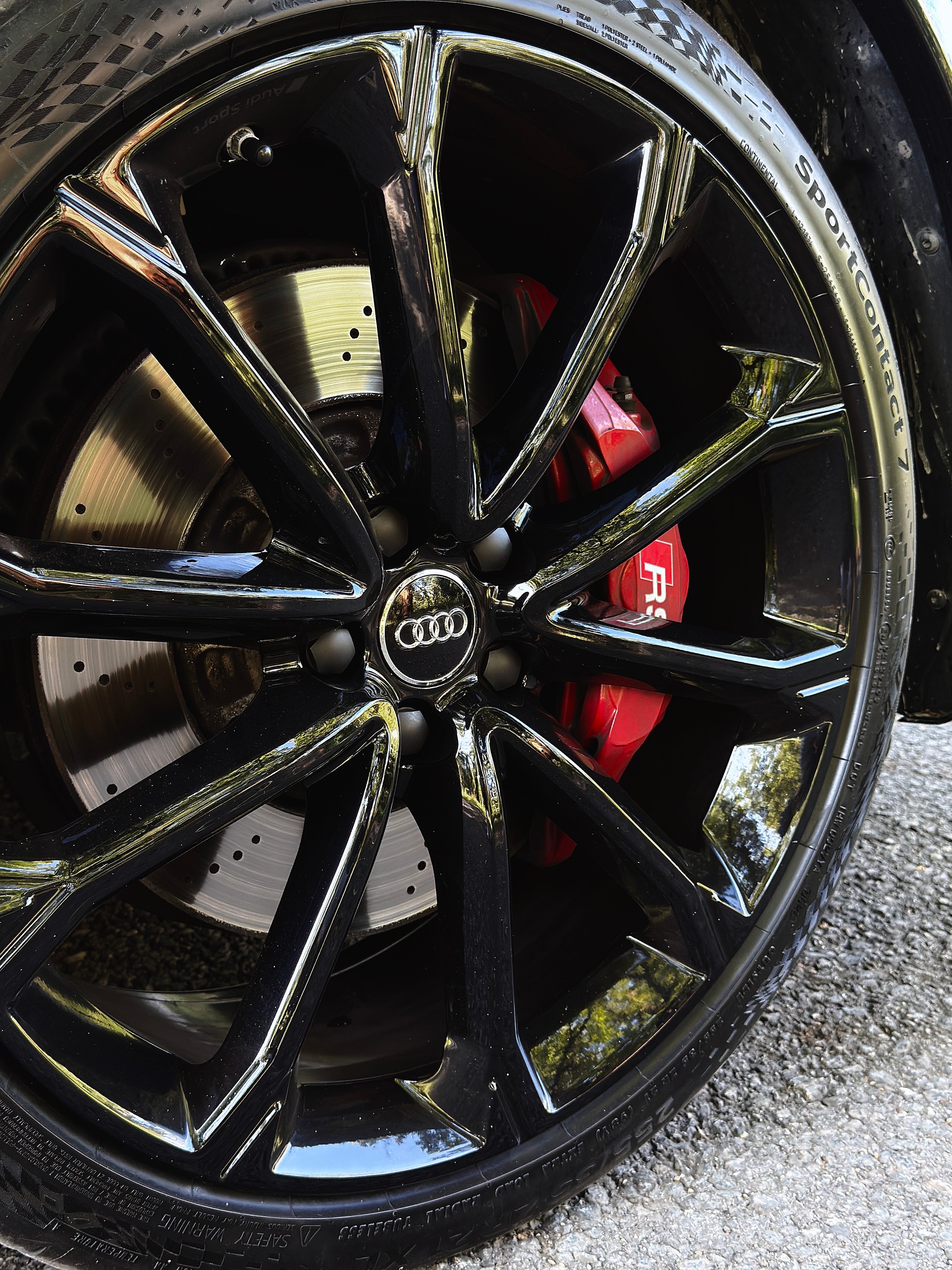 AUDI RS Q3 Sportback quattro S tronic-image-4