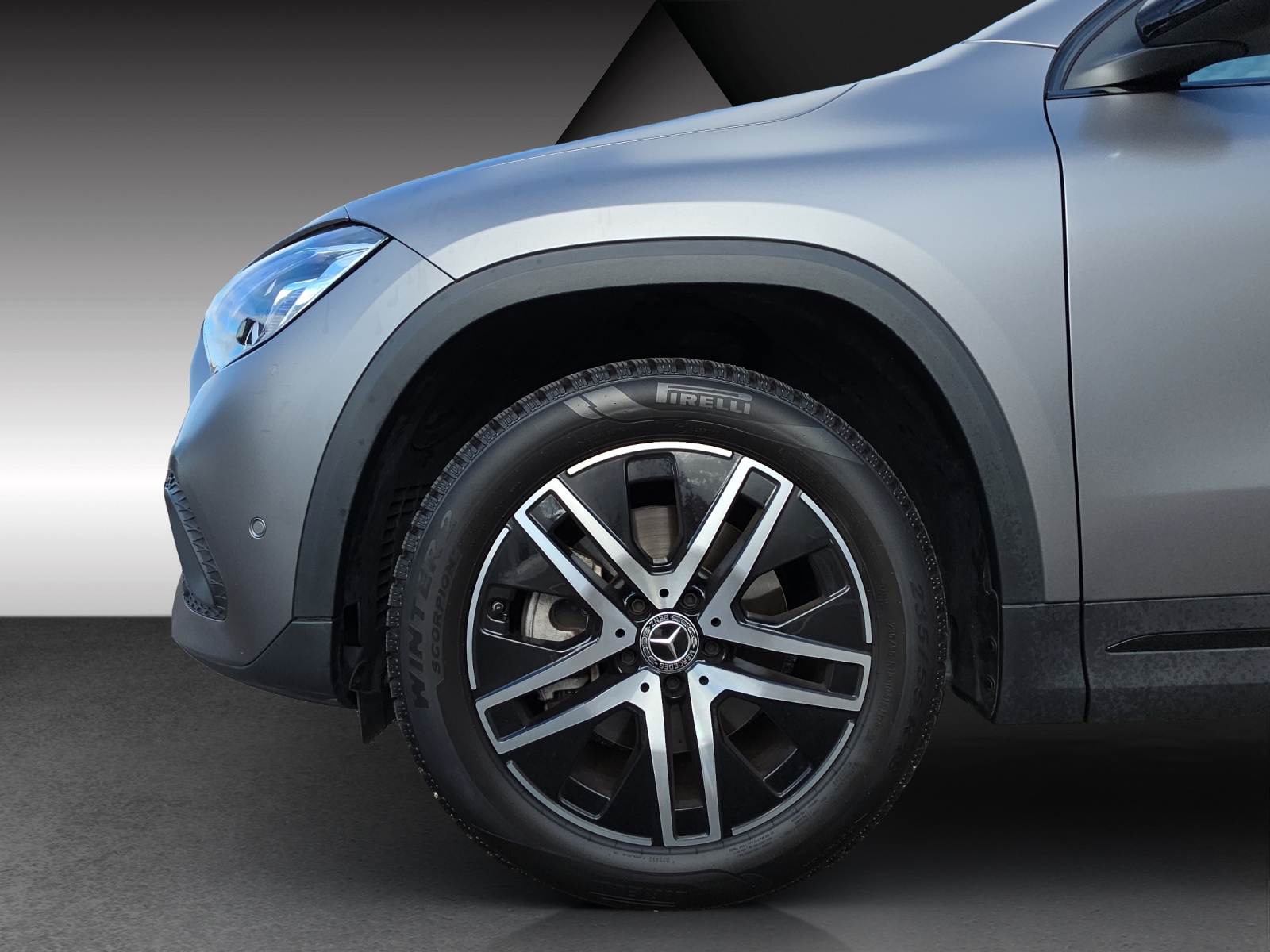 MERCEDES-BENZ GLA 250 4Matic Progressive 8G-DCT-image-18
