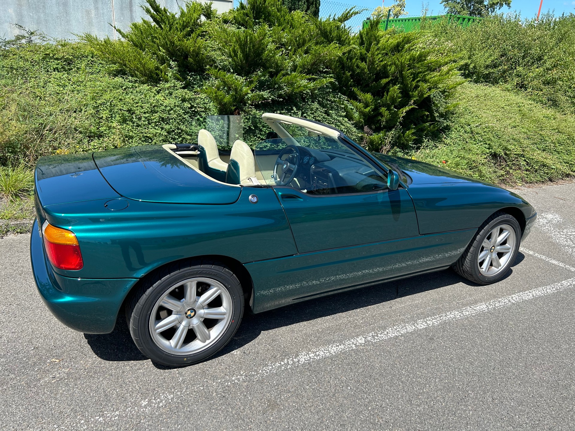 BMW Z1-image-0