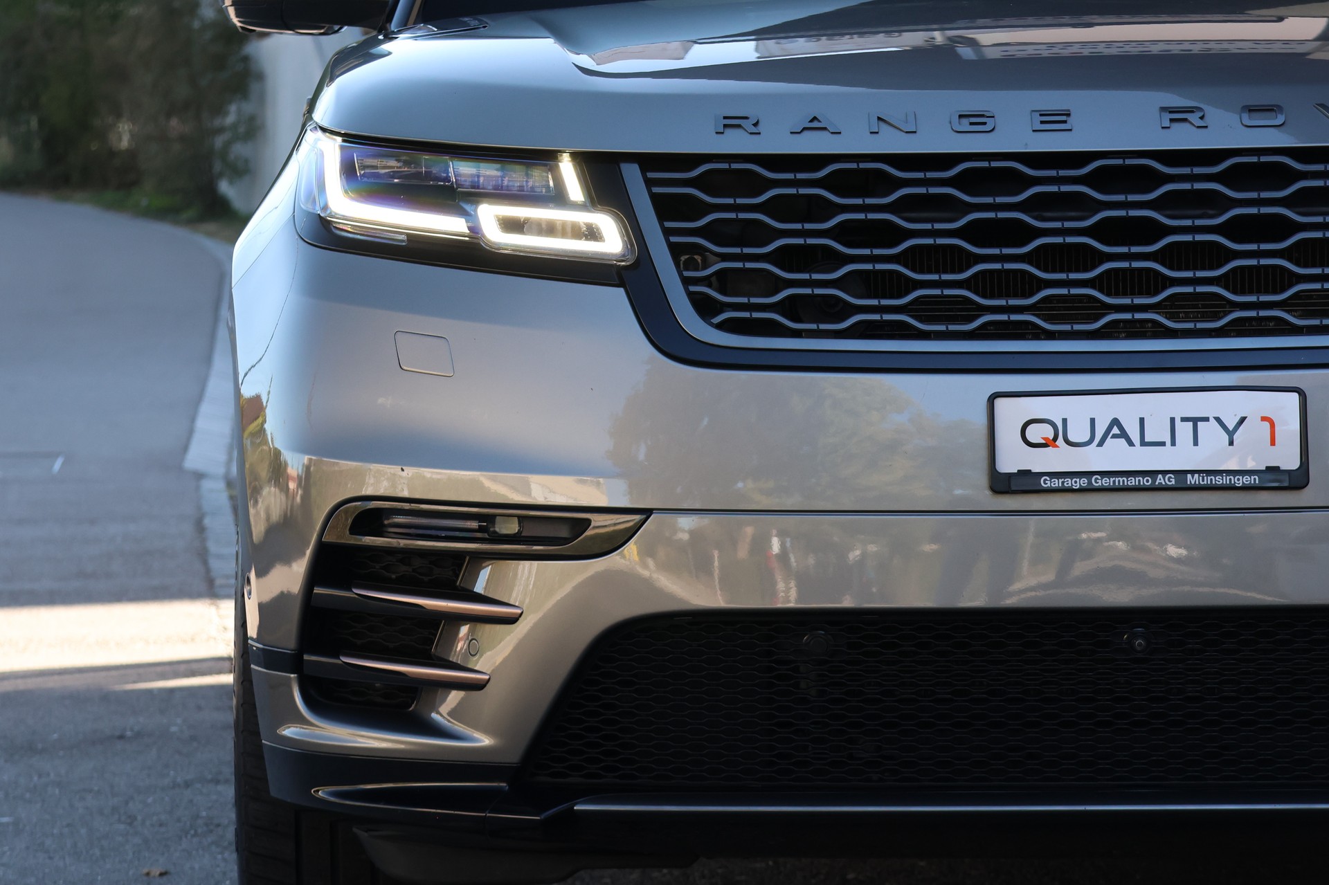 LAND ROVER Range Rover Velar D 300 First Edition Automatic-image-2