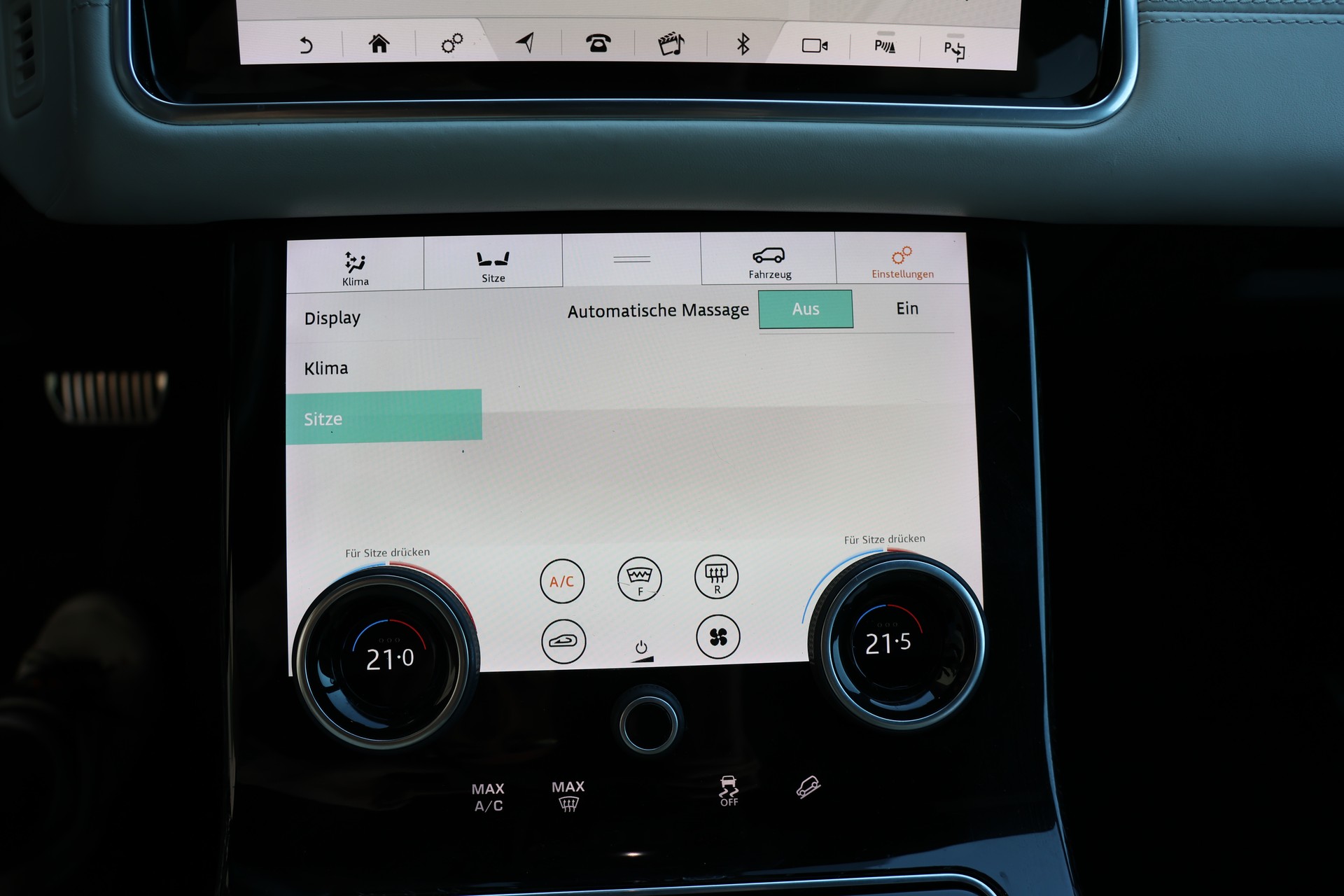 LAND ROVER Range Rover Velar D 300 First Edition Automatic-image-21