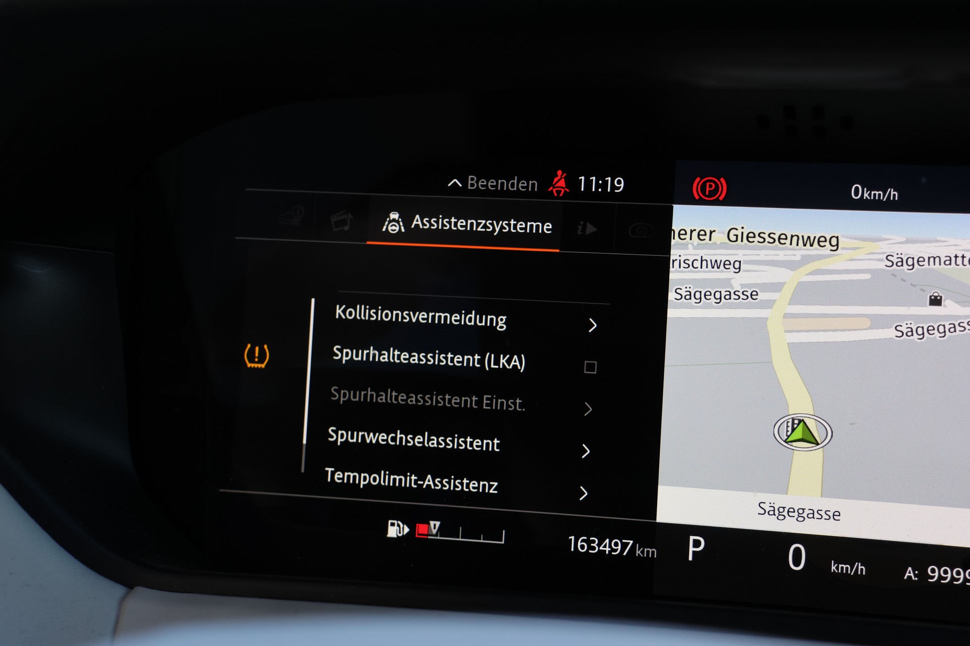 LAND ROVER Range Rover Velar D 300 First Edition Automatic-image-28