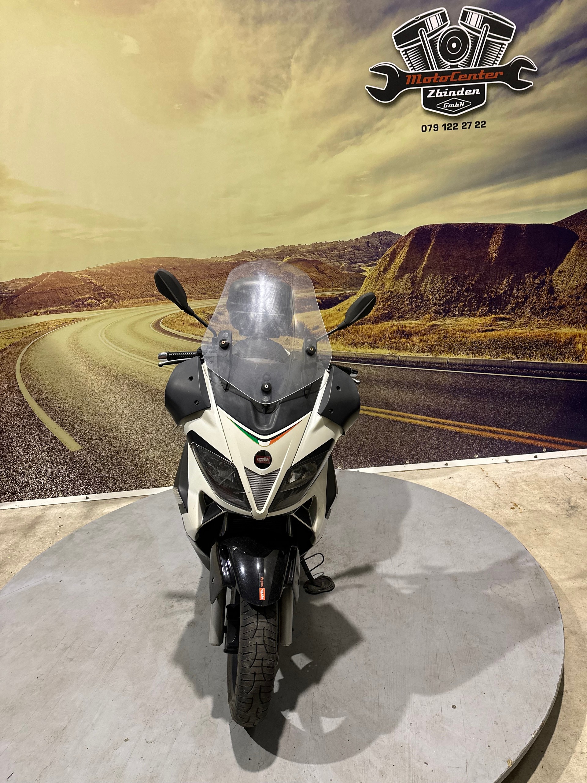 APRILIA SR Max 300 i.e-showroom-element-2