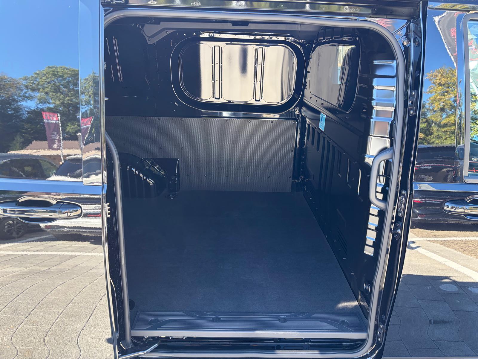 MAXUS Deliver 7 Kaw. L1H1 2.0 TD Base-image-9