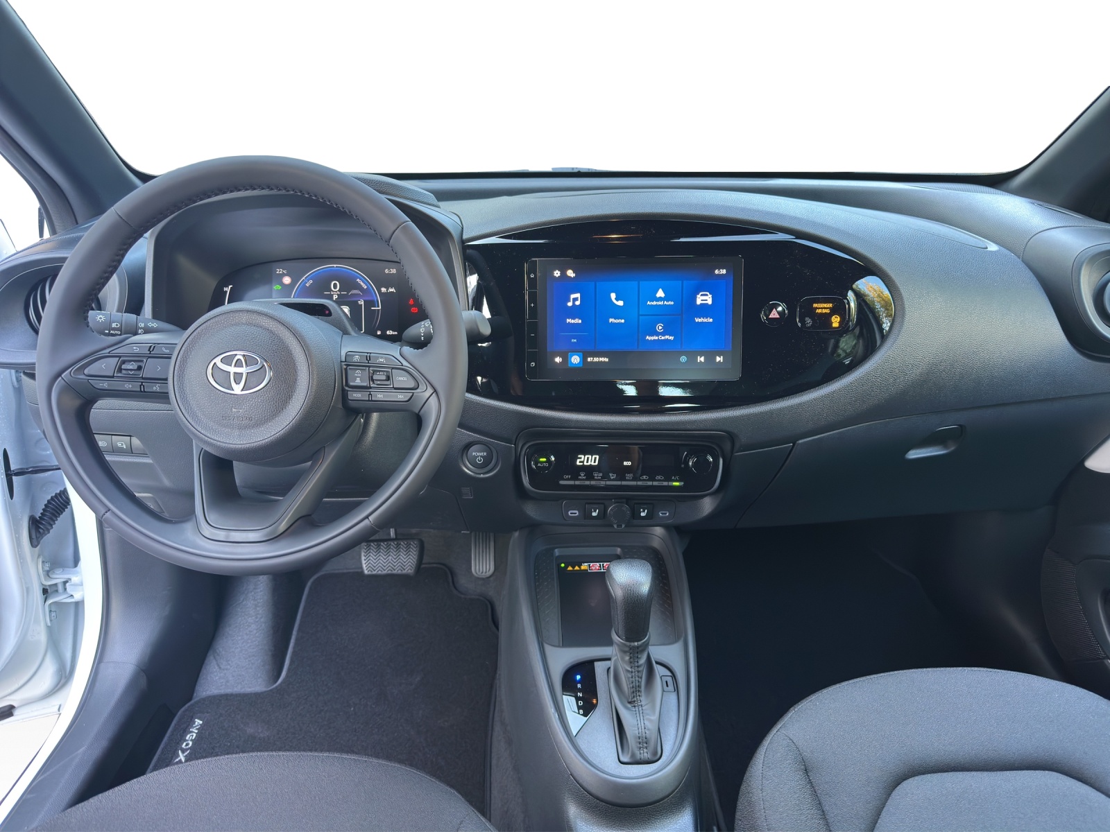 TOYOTA Aygo X 1.5 VVT-i HSD Comfort-image-4