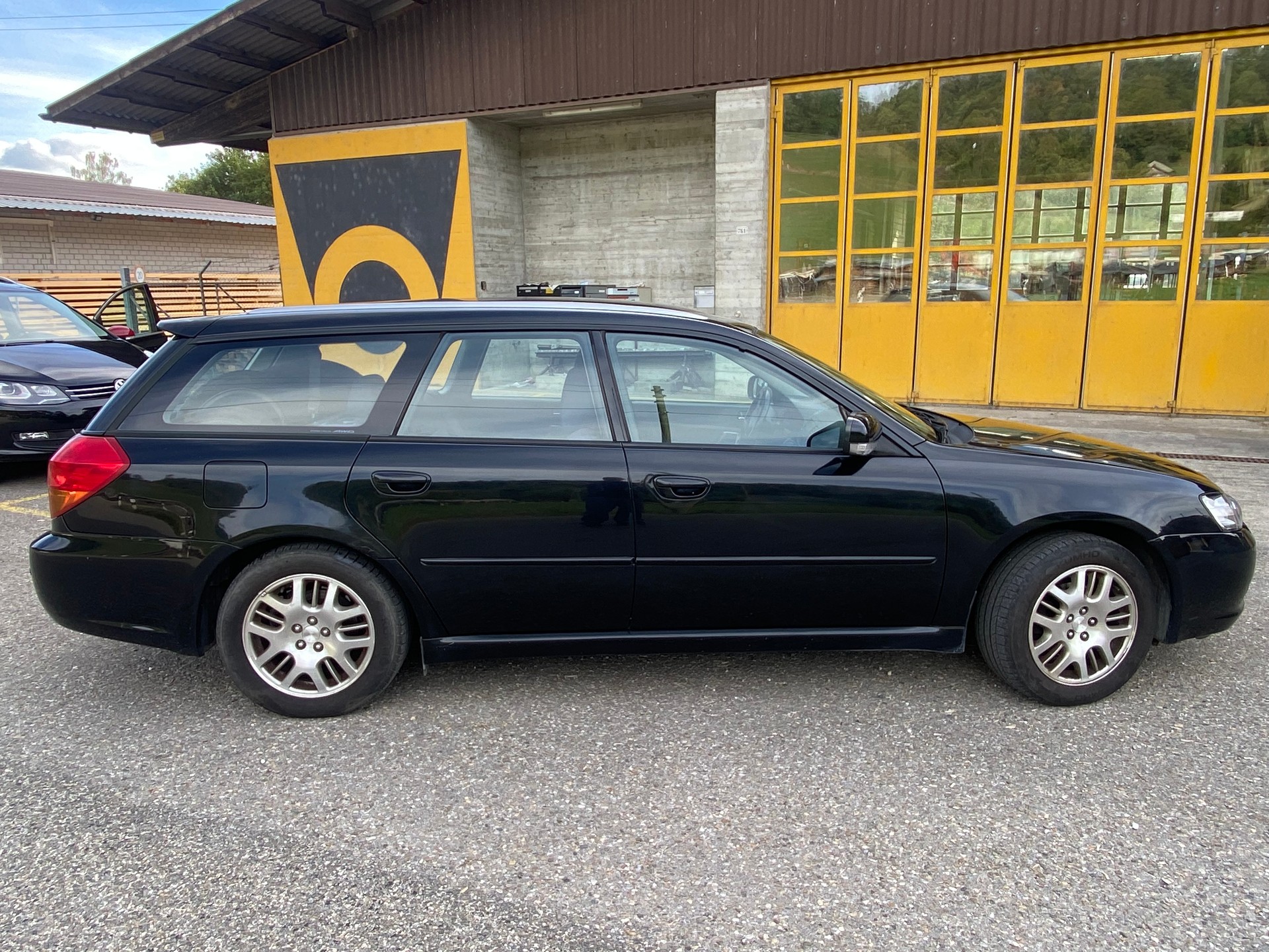 SUBARU Legacy 2.0i AWD FRISCH AB MFK-image-1