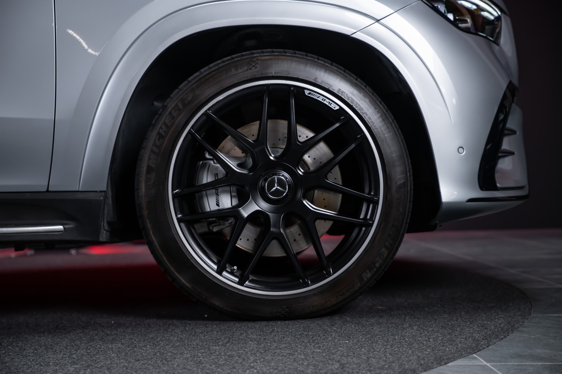 MERCEDES-BENZ GLE 53 AMG 4matic+ Coupé / Panorama-Glasdach / 360°Kamera / Burmester-image-42