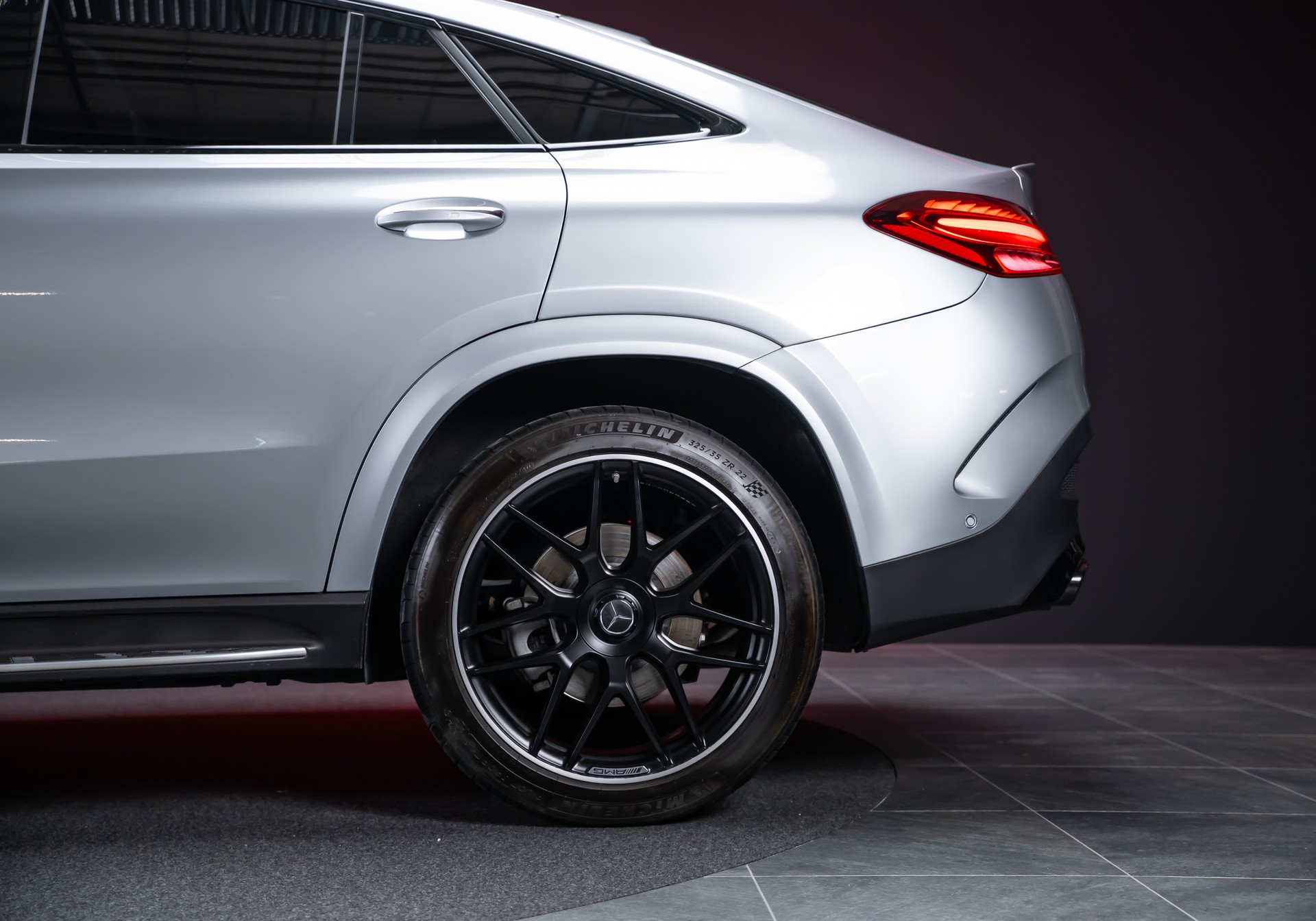 MERCEDES-BENZ GLE 53 AMG 4matic+ Coupé / Panorama-Glasdach / 360°Kamera / Burmester-image-43