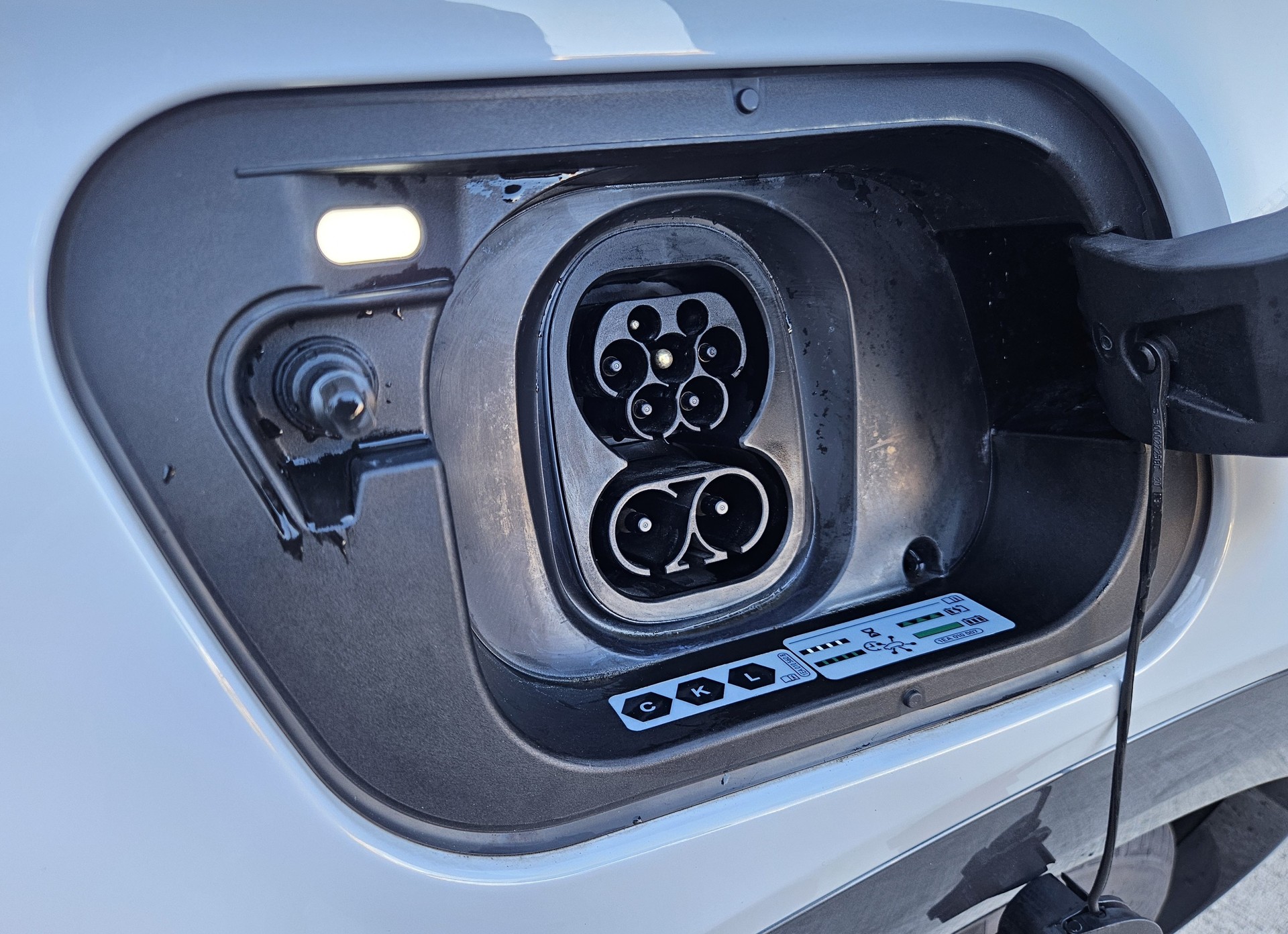 CUPRA Tavascan Type 4 77 kWh Endurance Edge mit 5 Jahren Werksgarantie-image-11