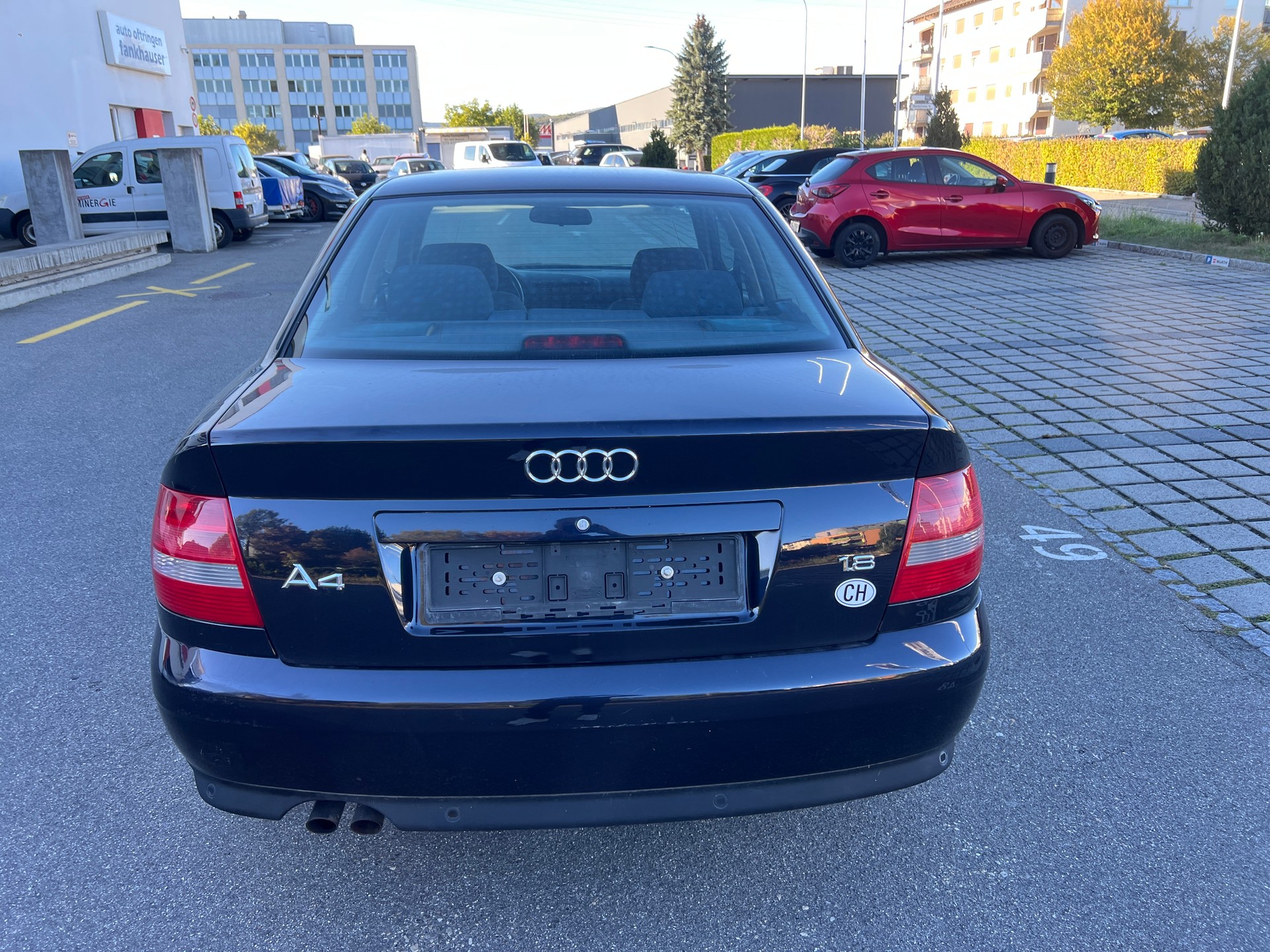 AUDI A4 1.8 T Advance-image-4