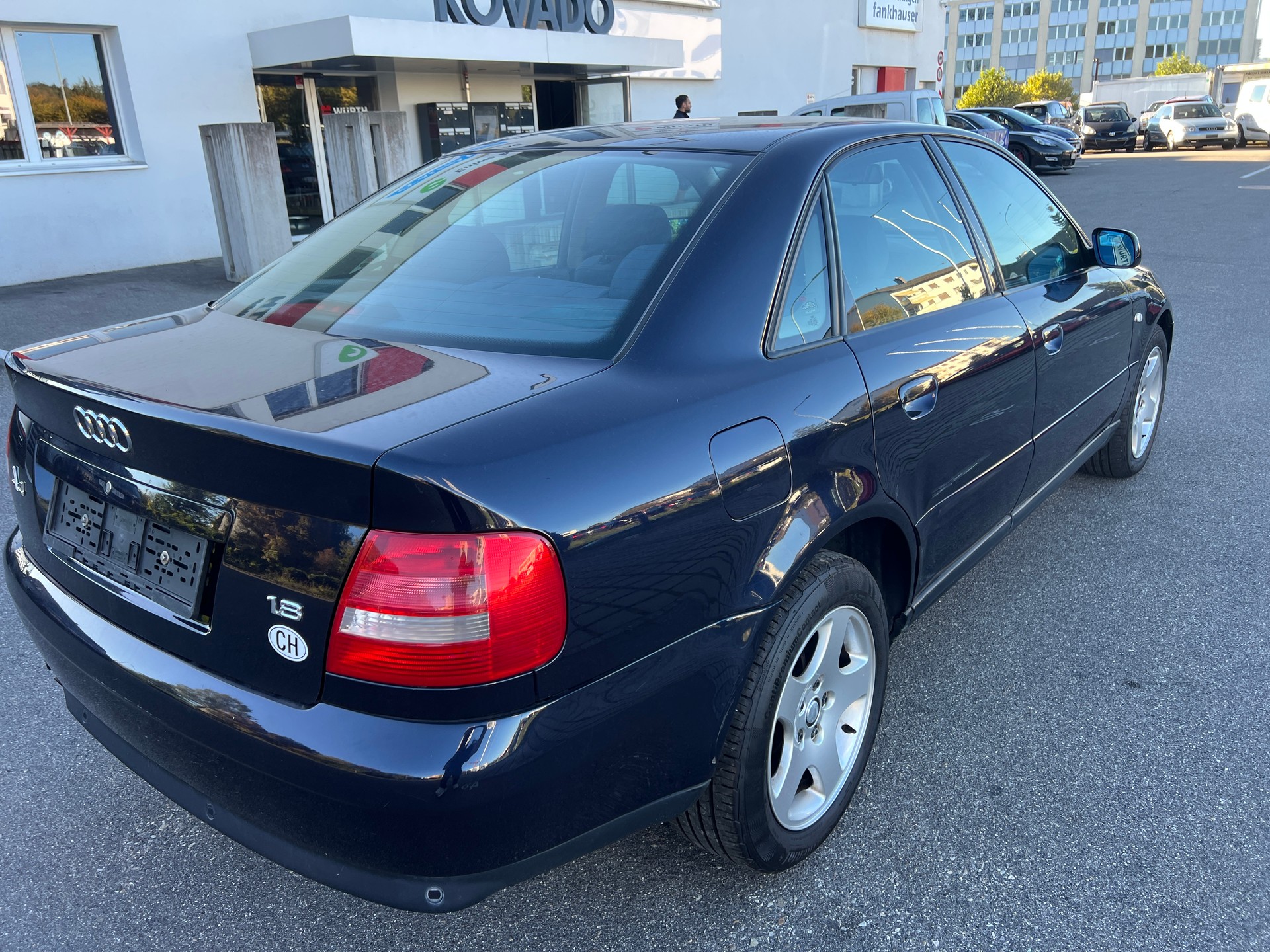 AUDI A4 1.8 T Advance-image-5