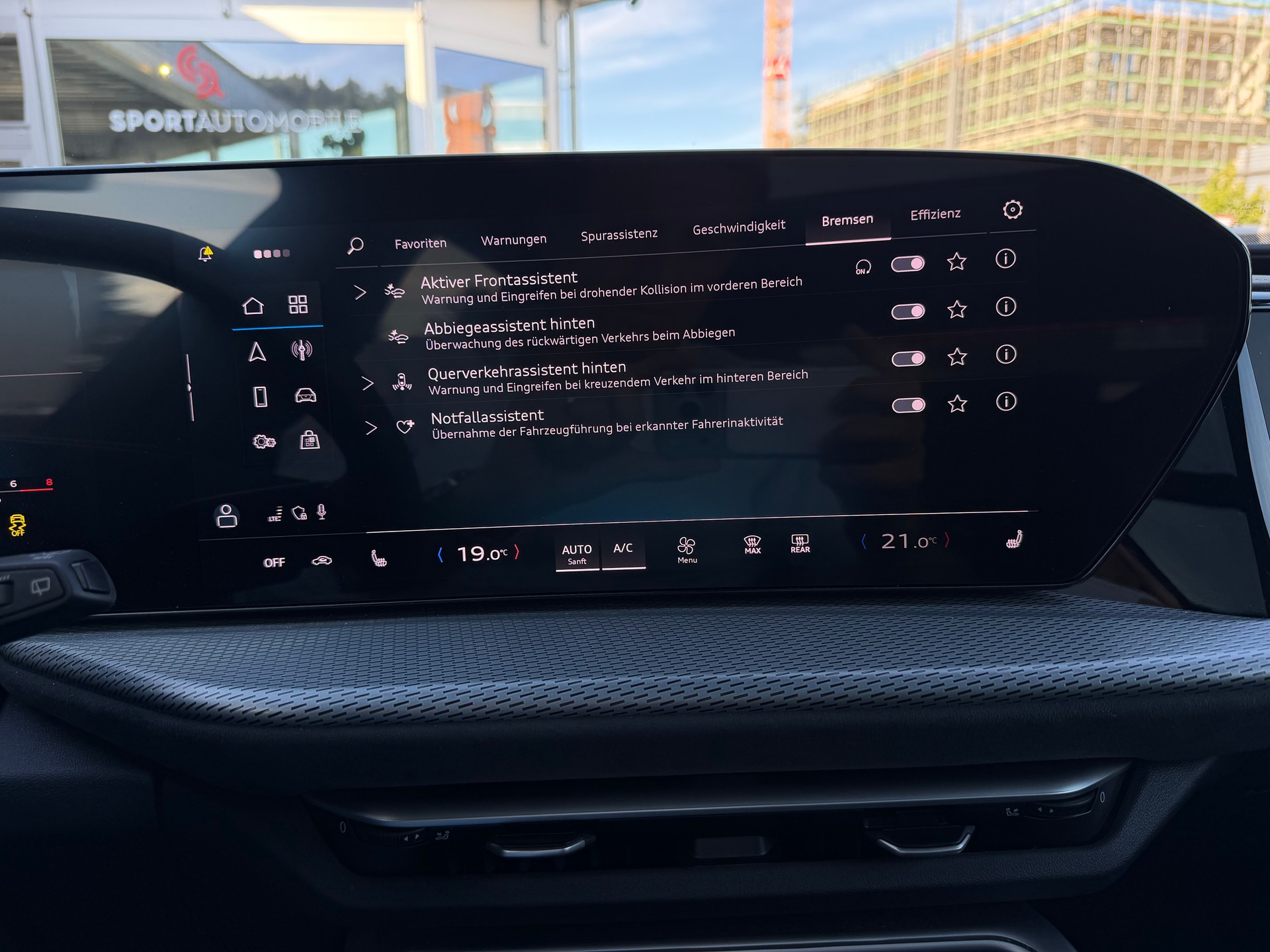 AUDI Q5 Sportback TFSI quattro 150 kW S-tronic-image-32