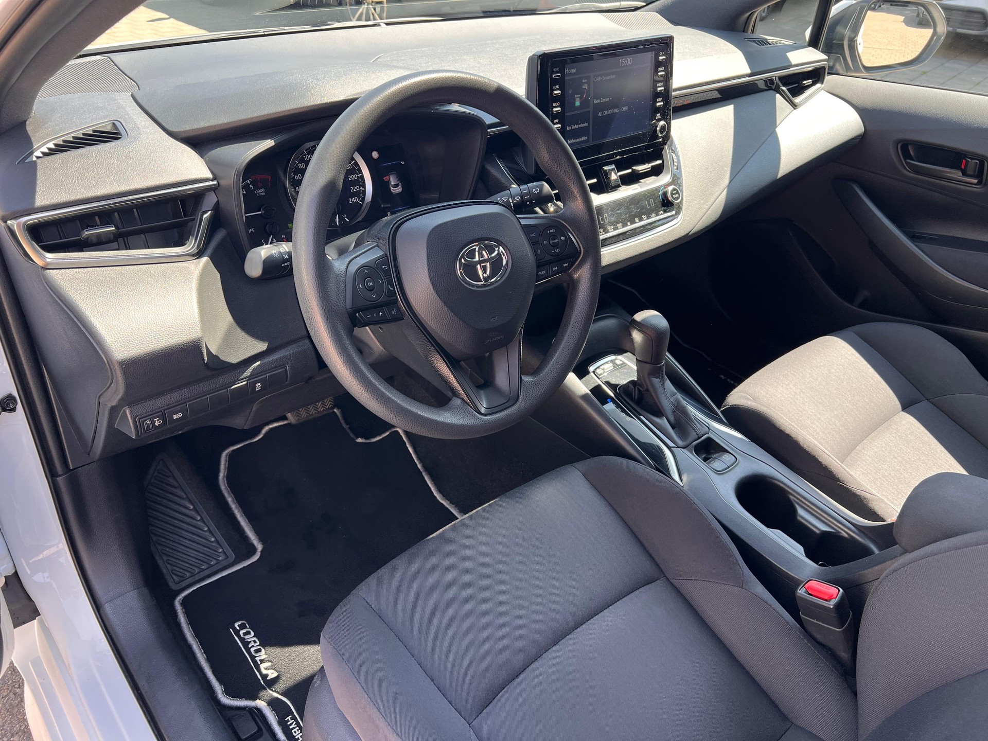 TOYOTA Corolla Touring Sports 1.8 HSD Active-image-7
