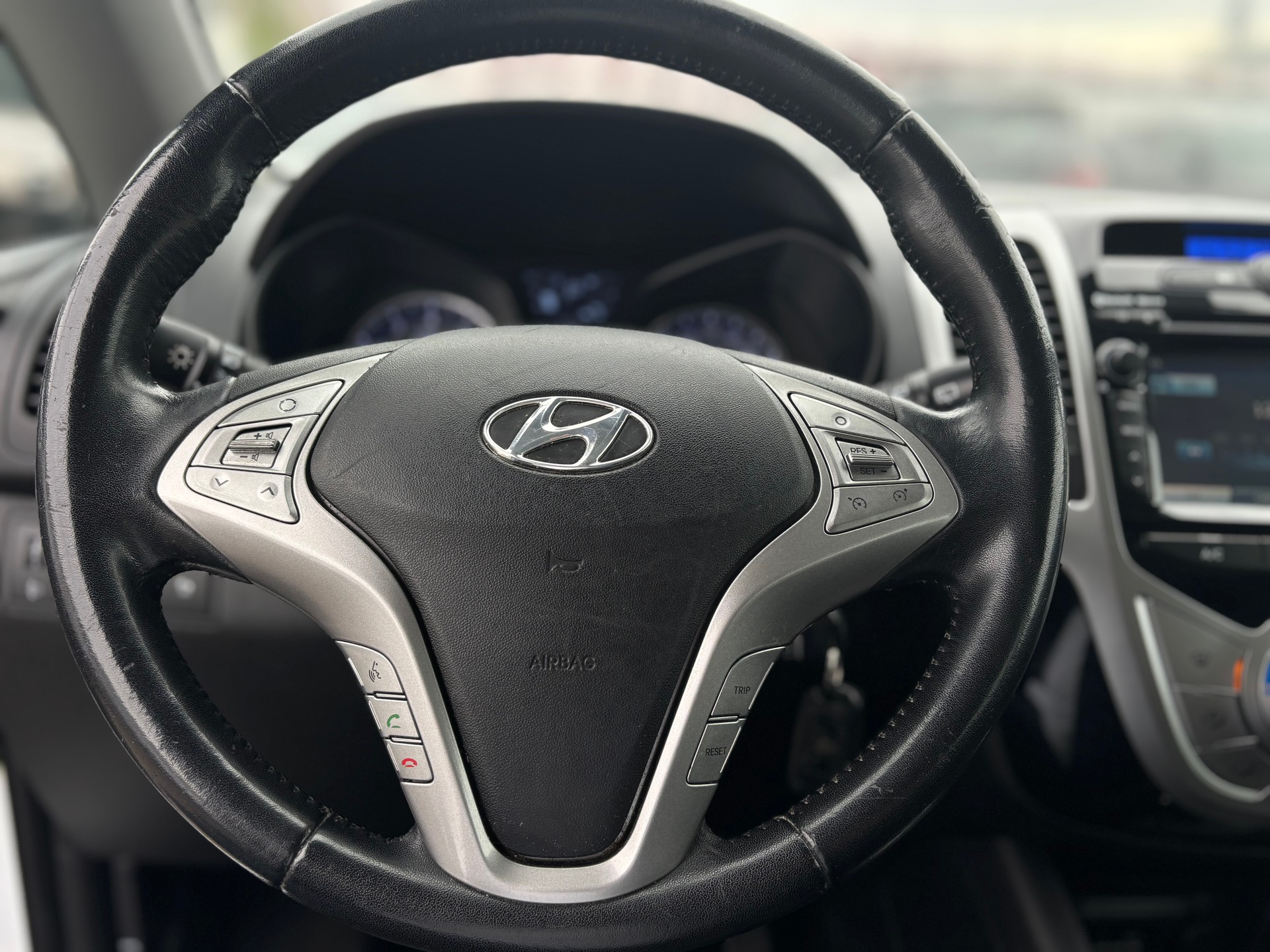 HYUNDAI iX20 1.6 Premium Automatic-image-11