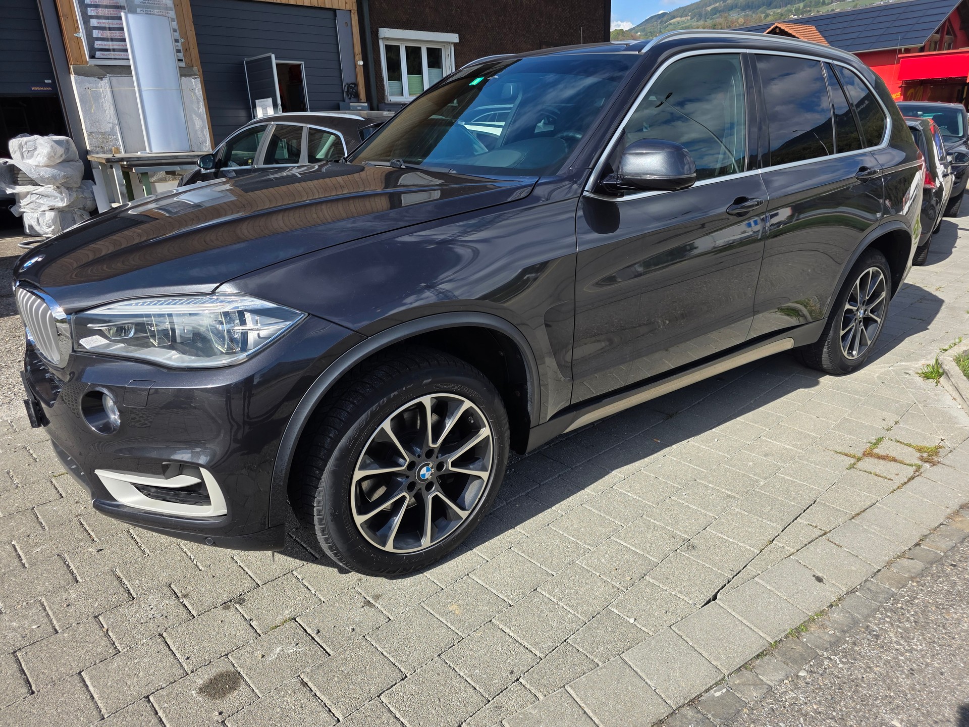 BMW X5 xDrive 40d Steptronic-image-13