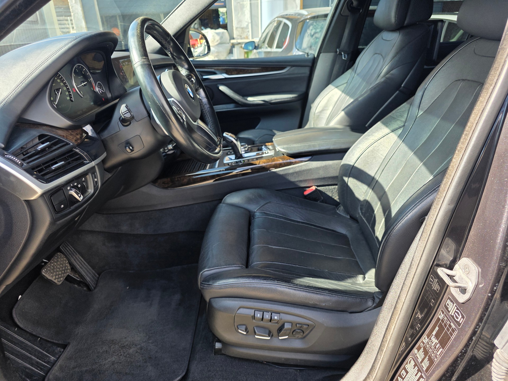BMW X5 xDrive 40d Steptronic-image-10