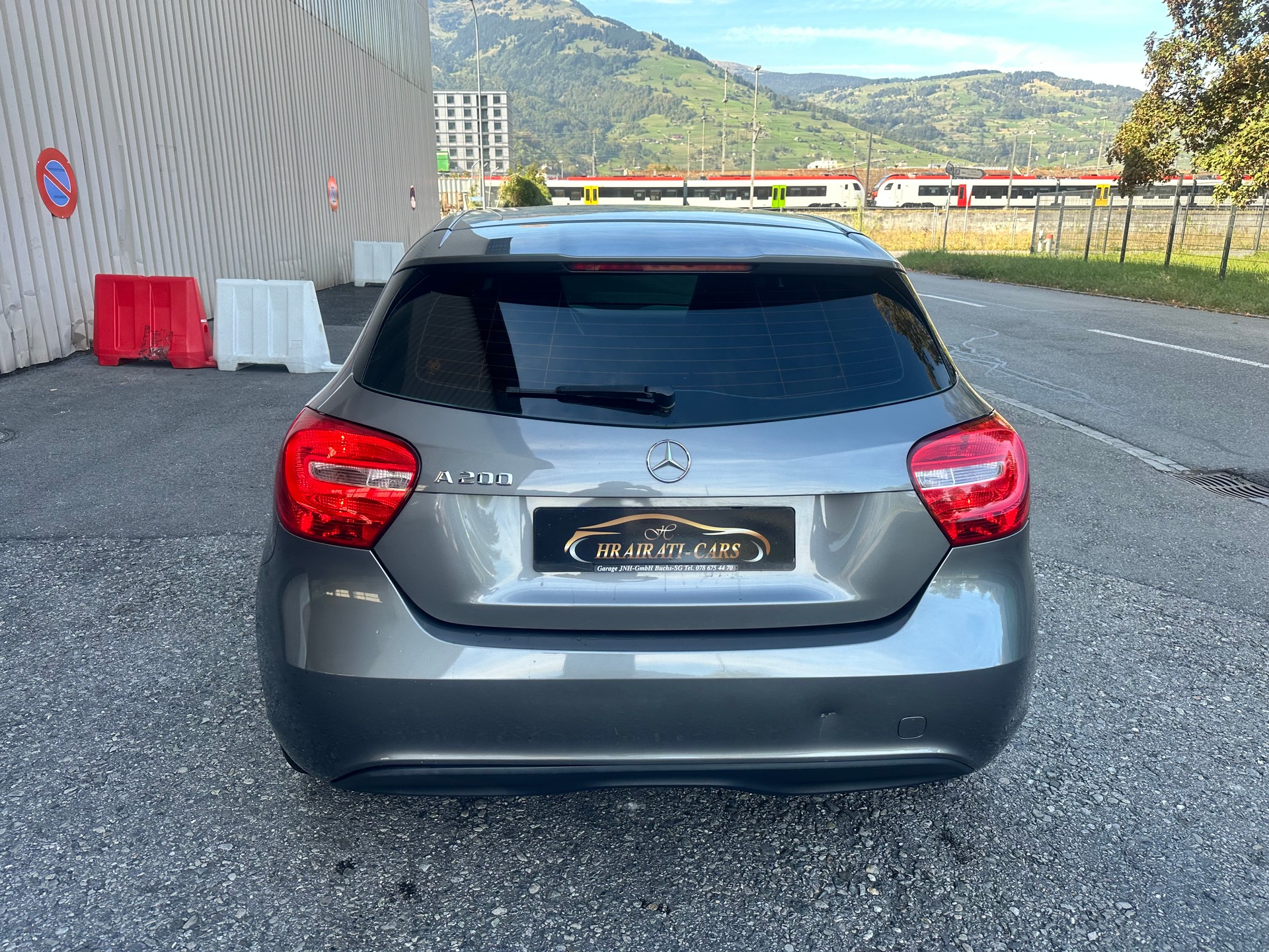 MERCEDES-BENZ A 200 AMG Line-image-5