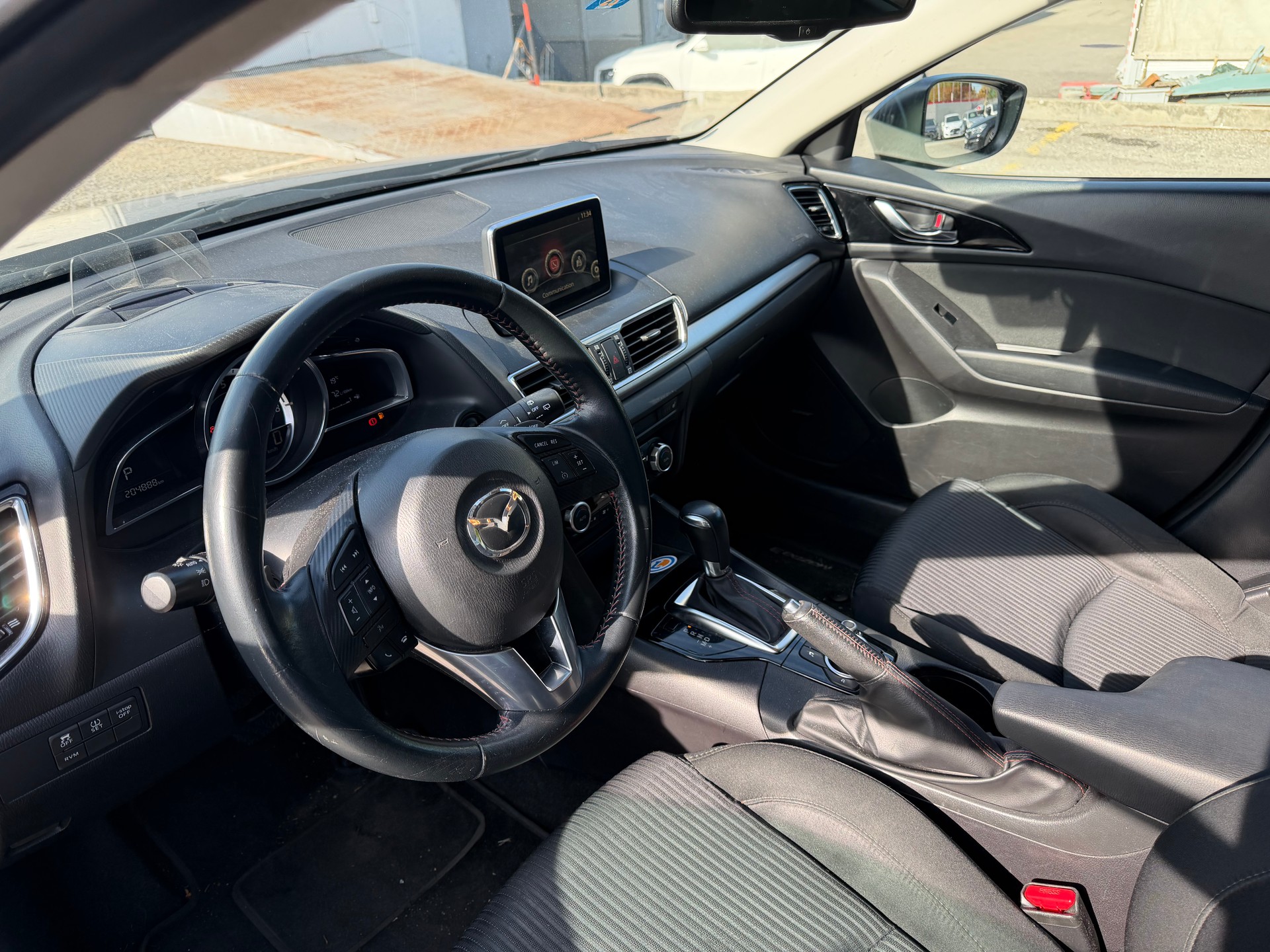 MAZDA 3 SKYACTIV-G 120 Revolution Automat-image-6
