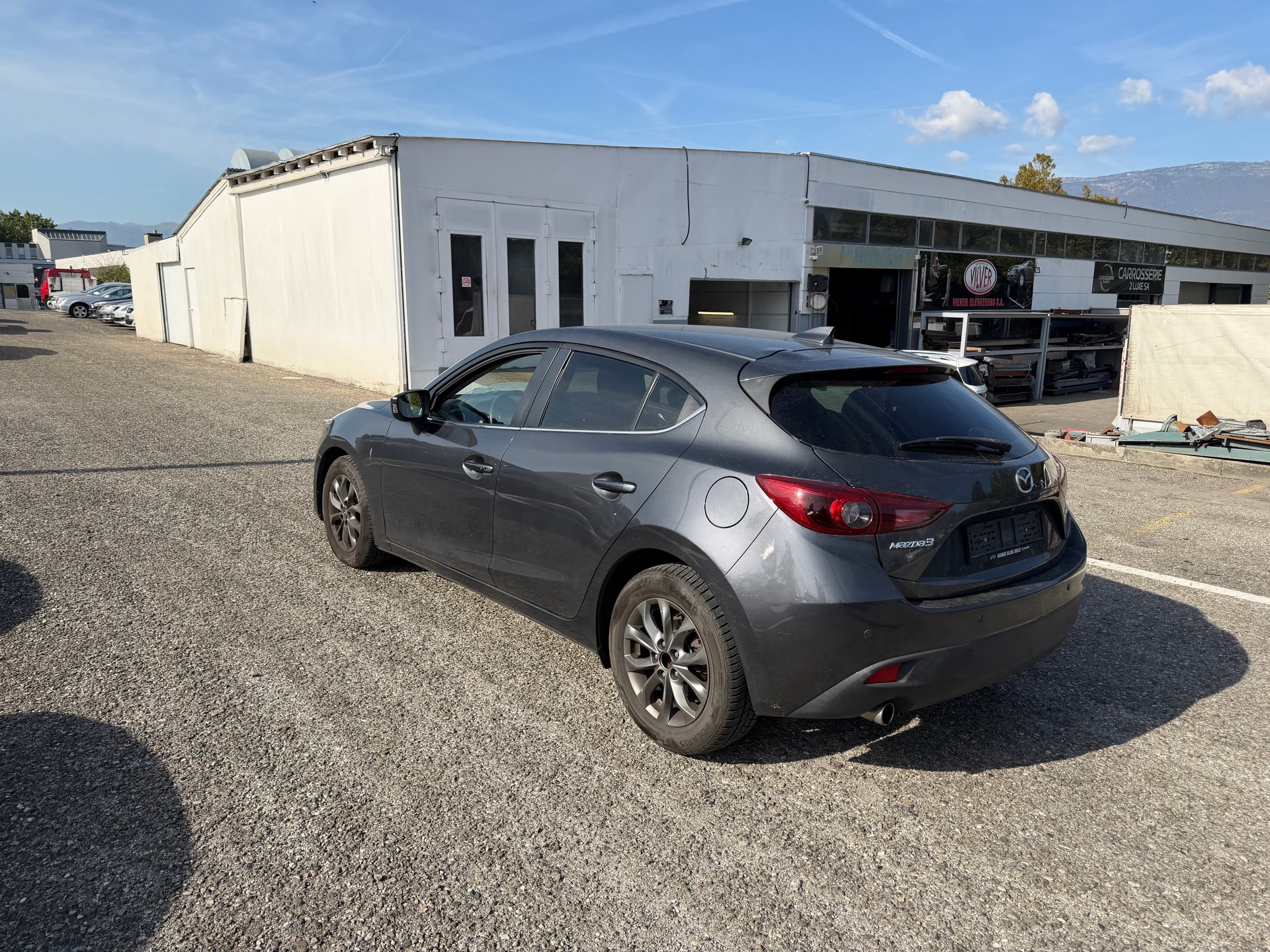 MAZDA 3 SKYACTIV-G 120 Revolution Automat-image-5
