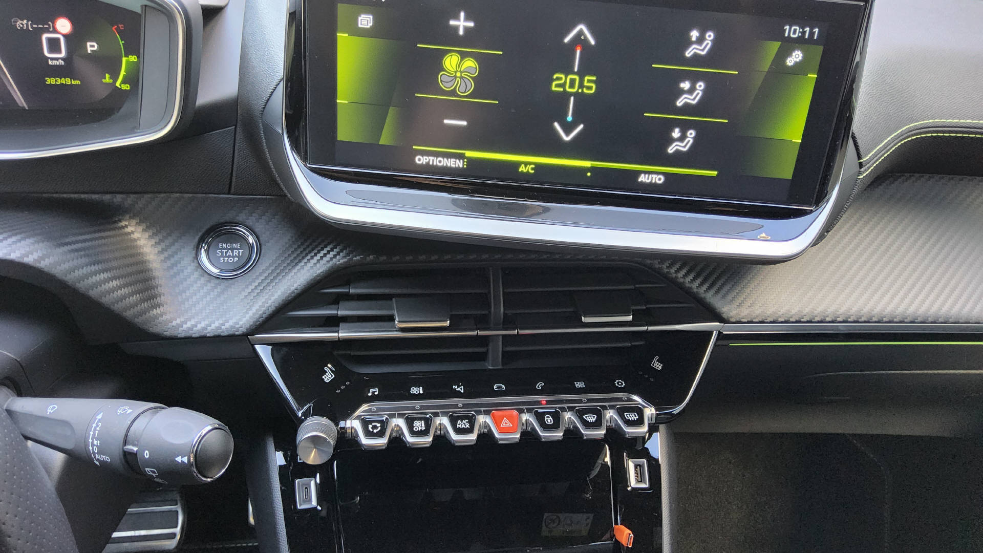 PEUGEOT 208 1.2 PureTech 130 GT-image-9