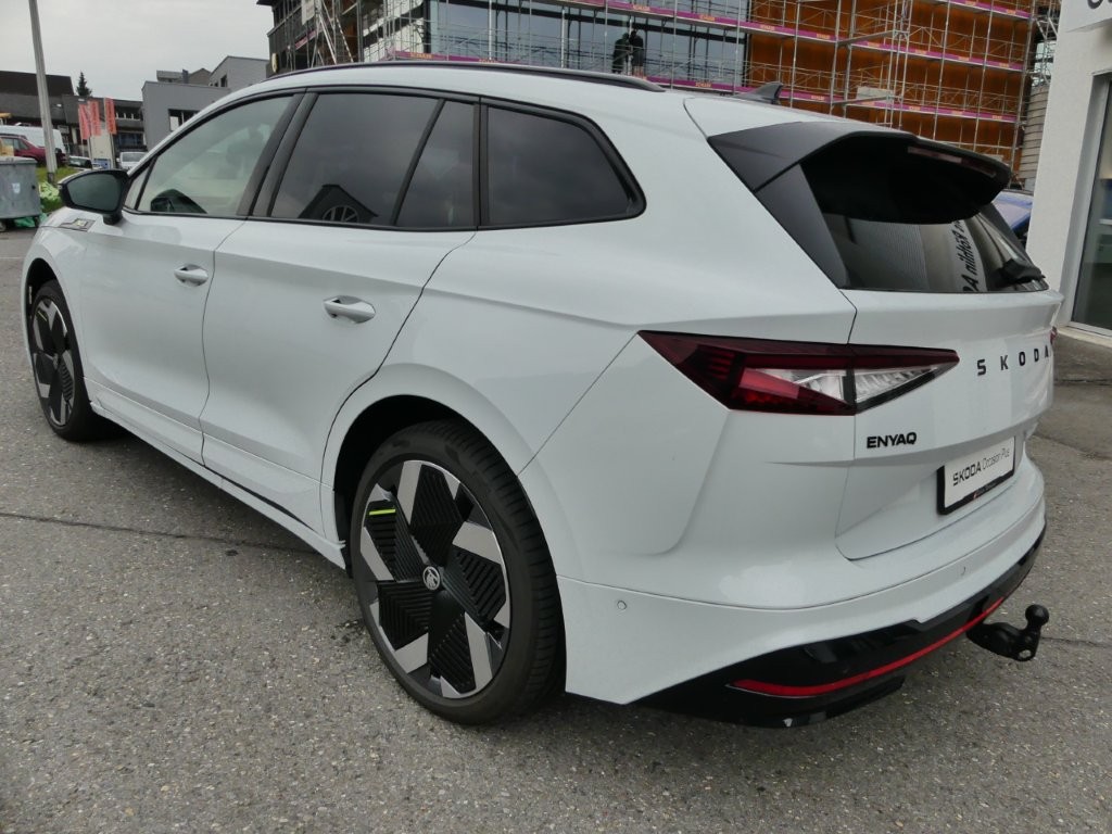 SKODA Enyaq 4x4 RS-image-1