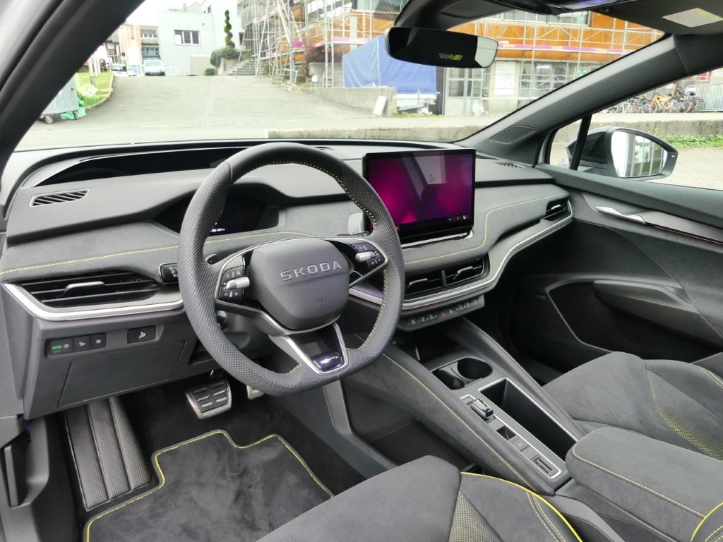 SKODA Enyaq 4x4 RS-image-6