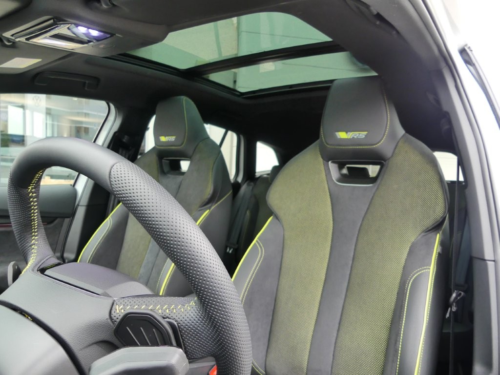 SKODA Enyaq 4x4 RS-image-9