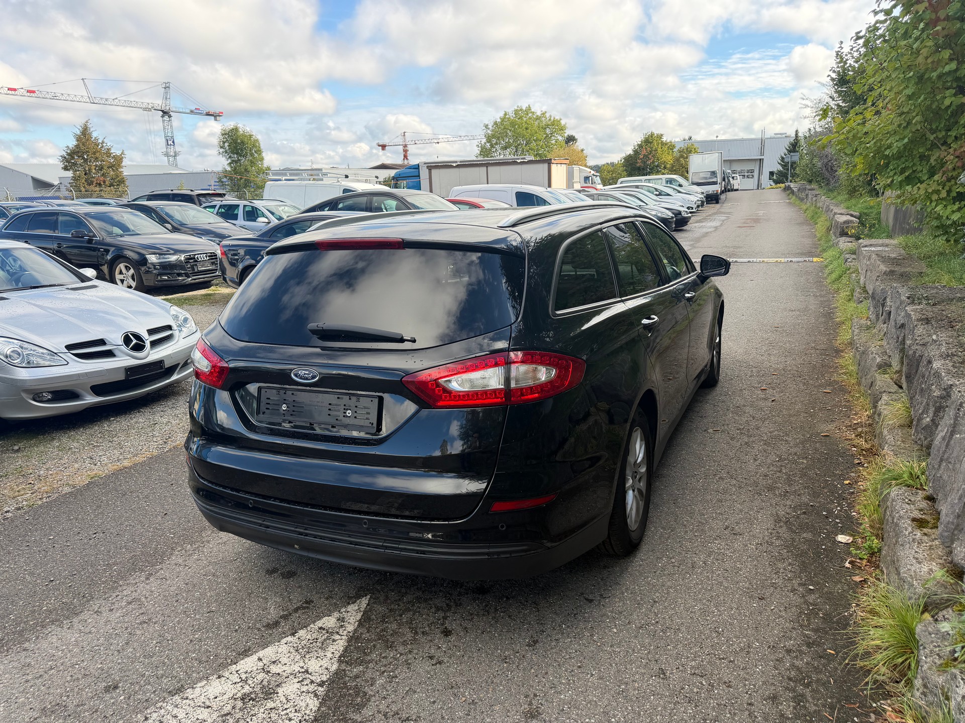 FORD Mondeo 2.0 TDCi Trend PowerShift-image-2