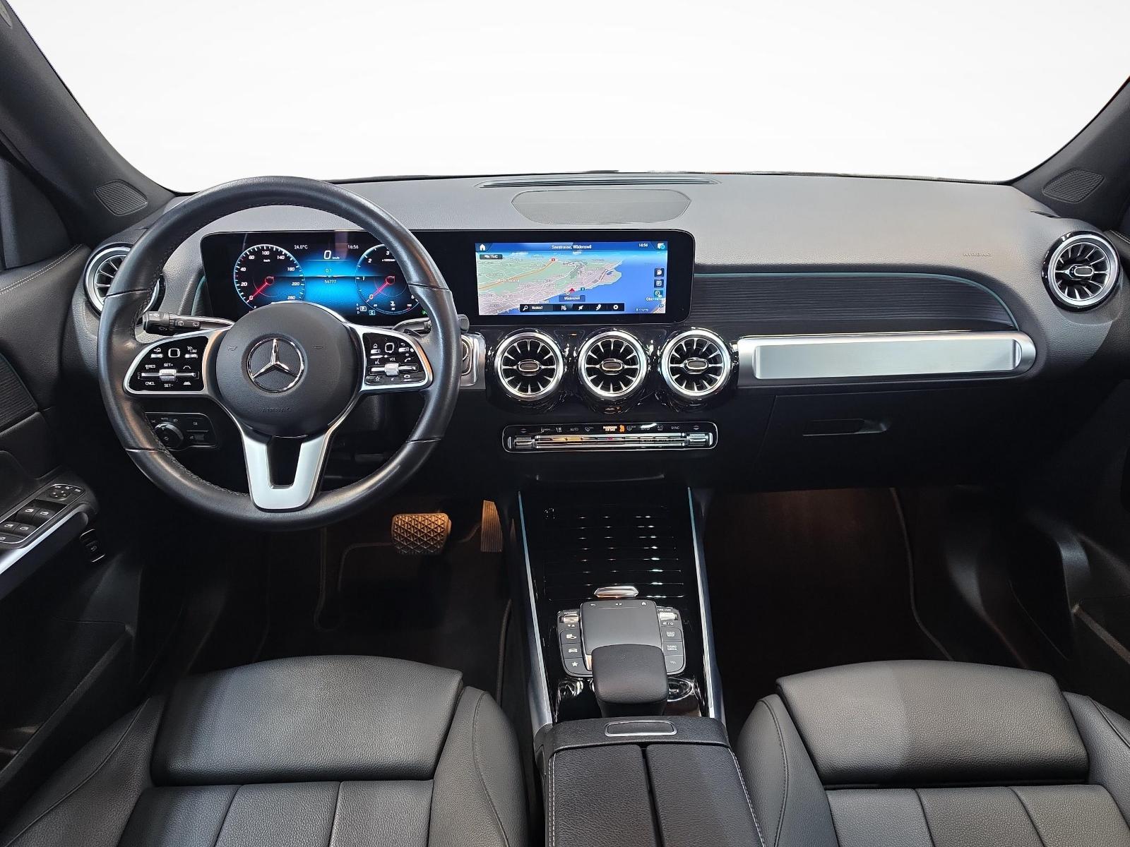 MERCEDES-BENZ GLB 220 d 4MATIC AMG Line-image-6