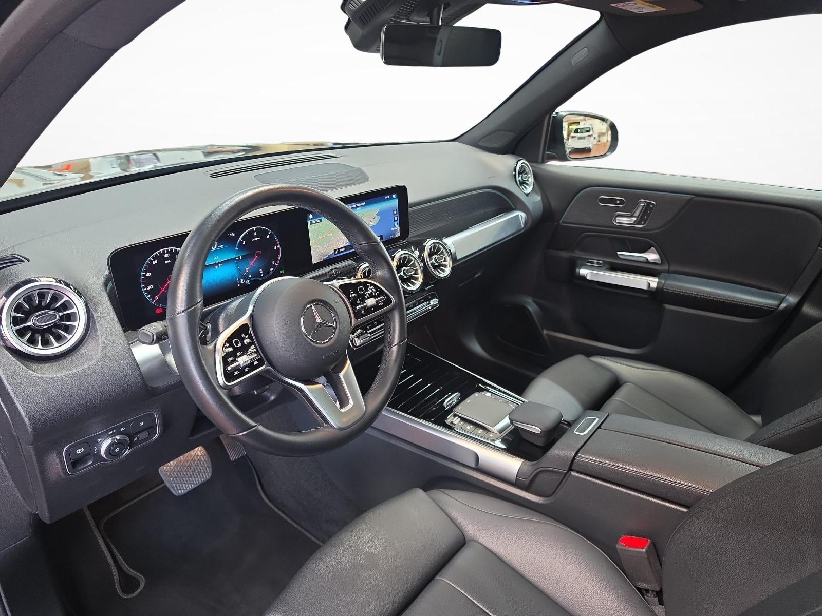 MERCEDES-BENZ GLB 220 d 4MATIC AMG Line-image-10