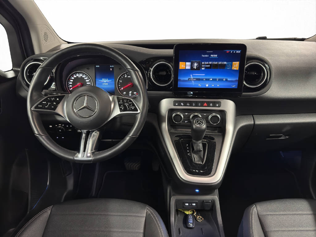 MERCEDES-BENZ T 180 d Progressive S-image-13